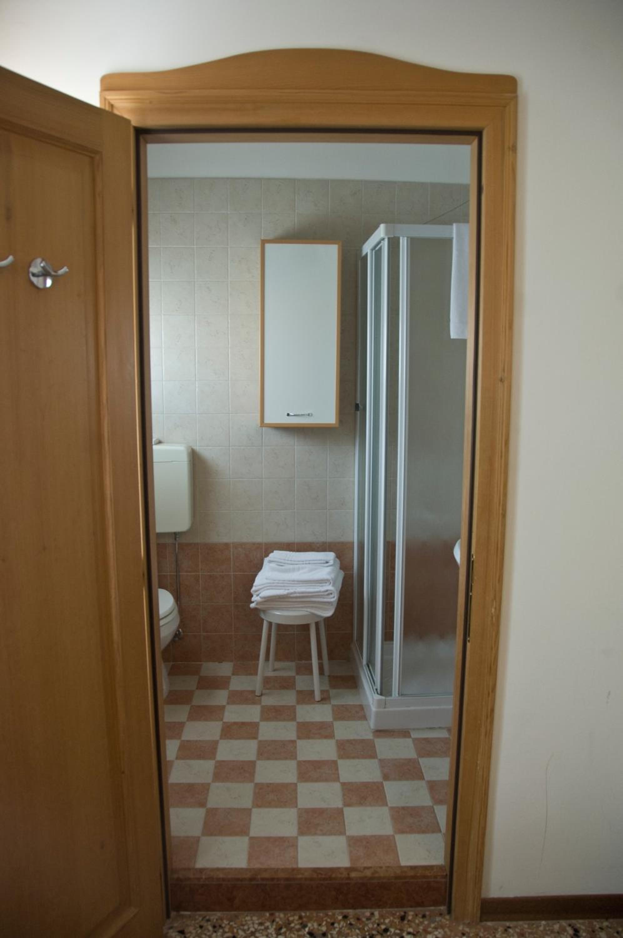 Double or Twin Room photo 3