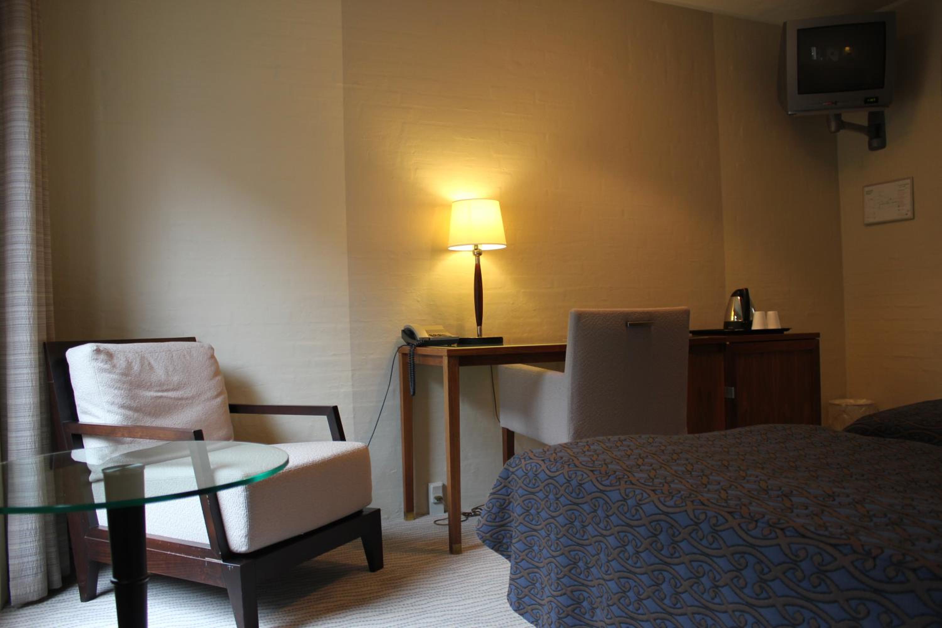 Double or Twin Room photo 1
