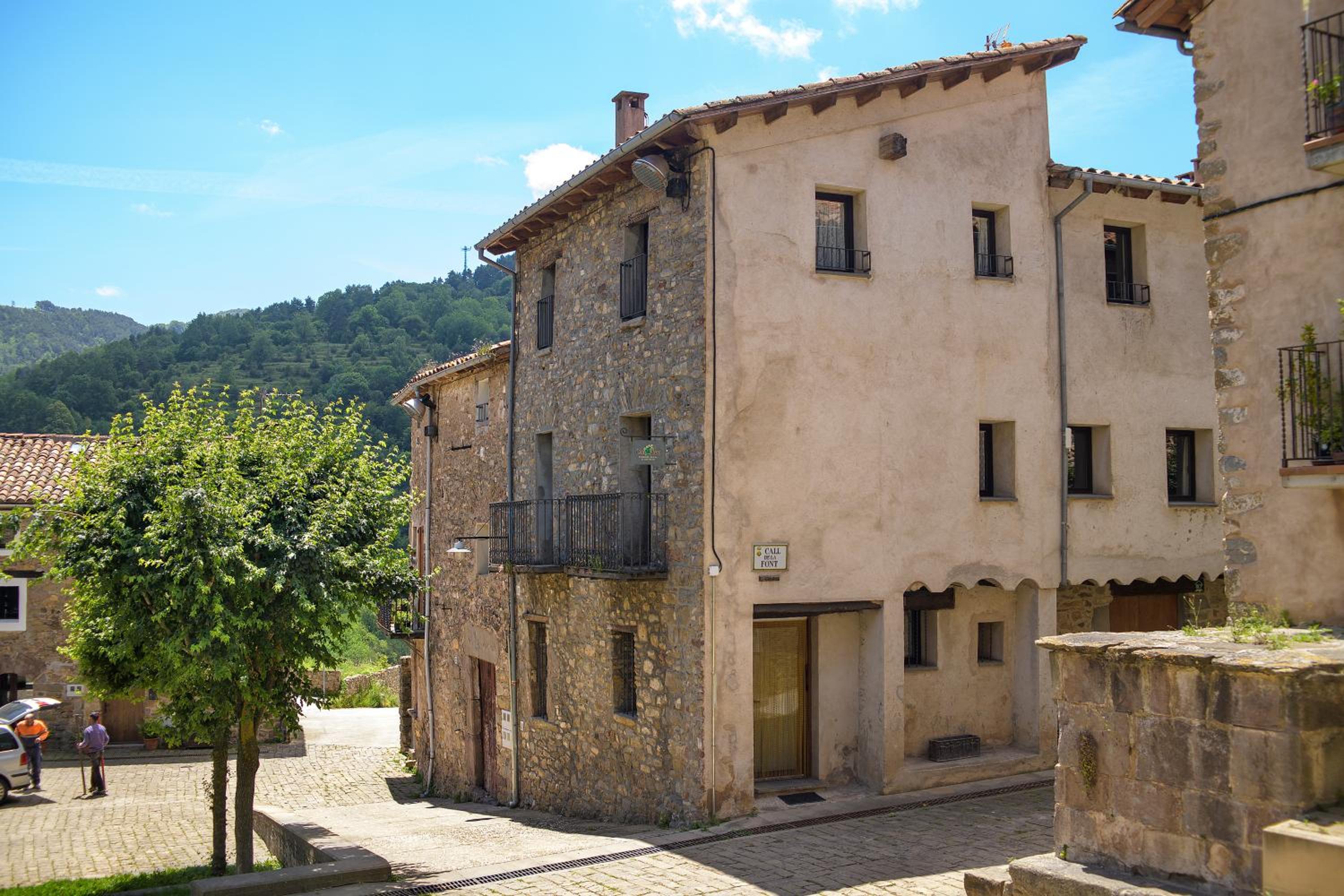 Six-Bedroom House