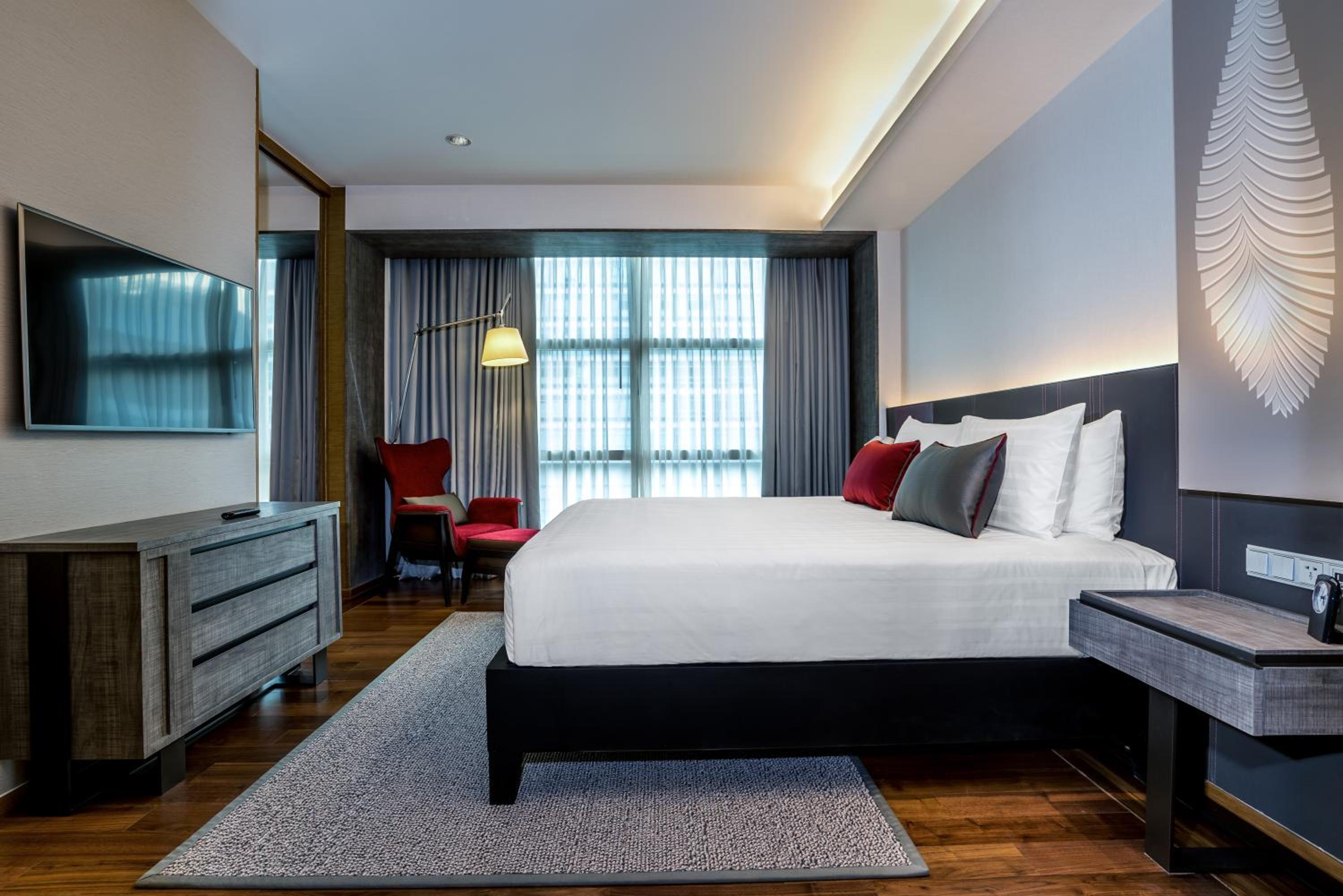 Executive Suite with 1 Kingsize Bed with Executive Lounge Access
