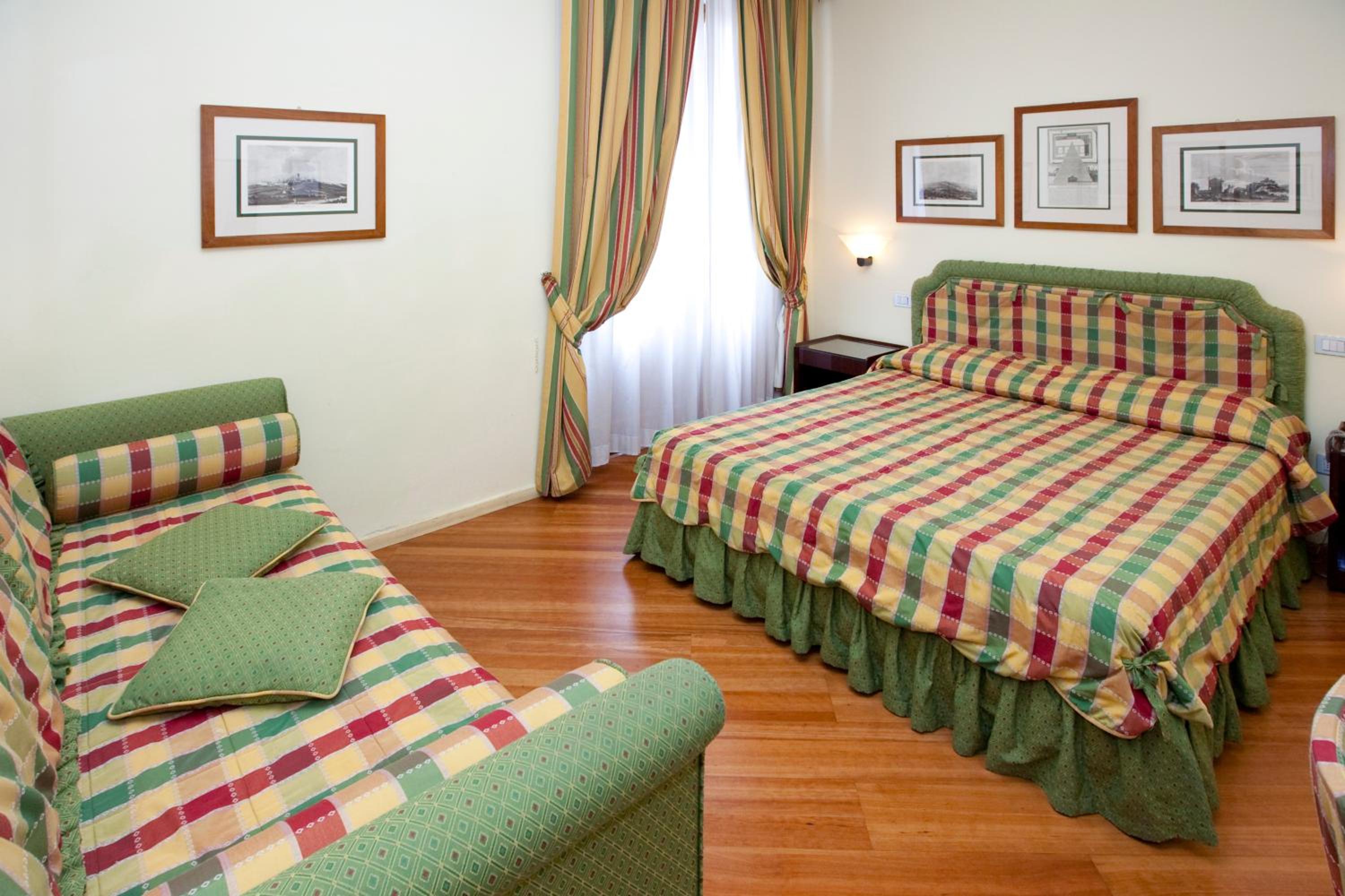 Superior Triple Room - Photo 5