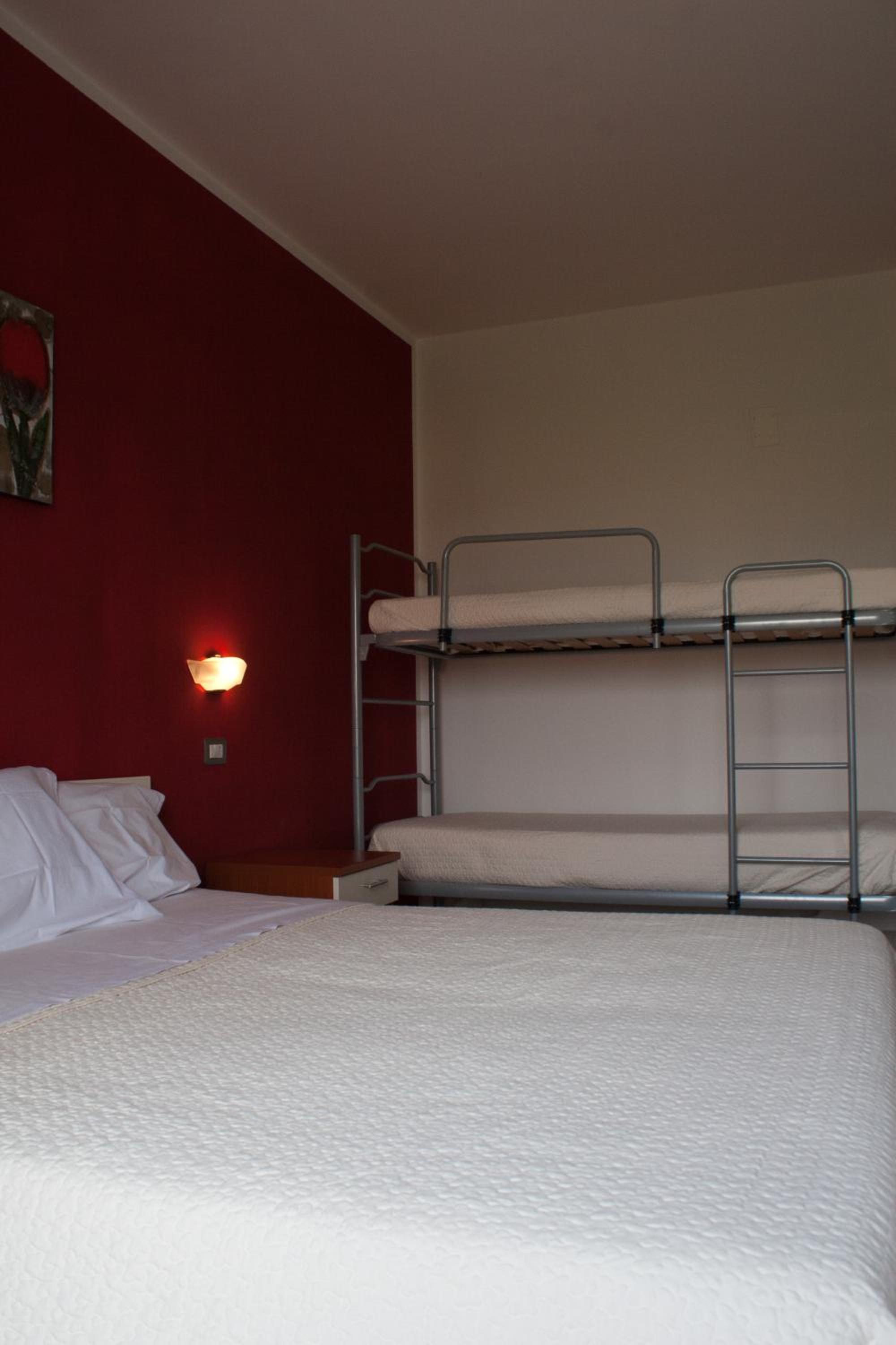 Quadruple Room photo 3