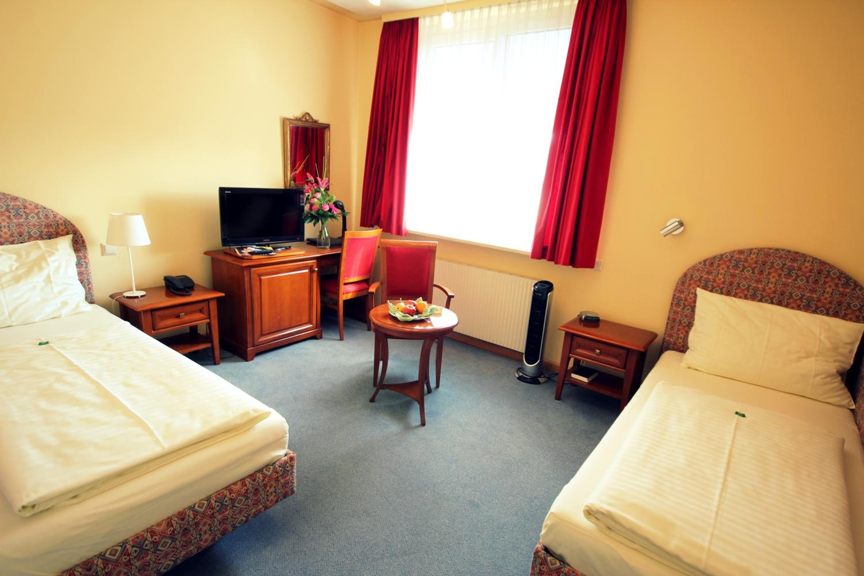 Twin Room photo 1