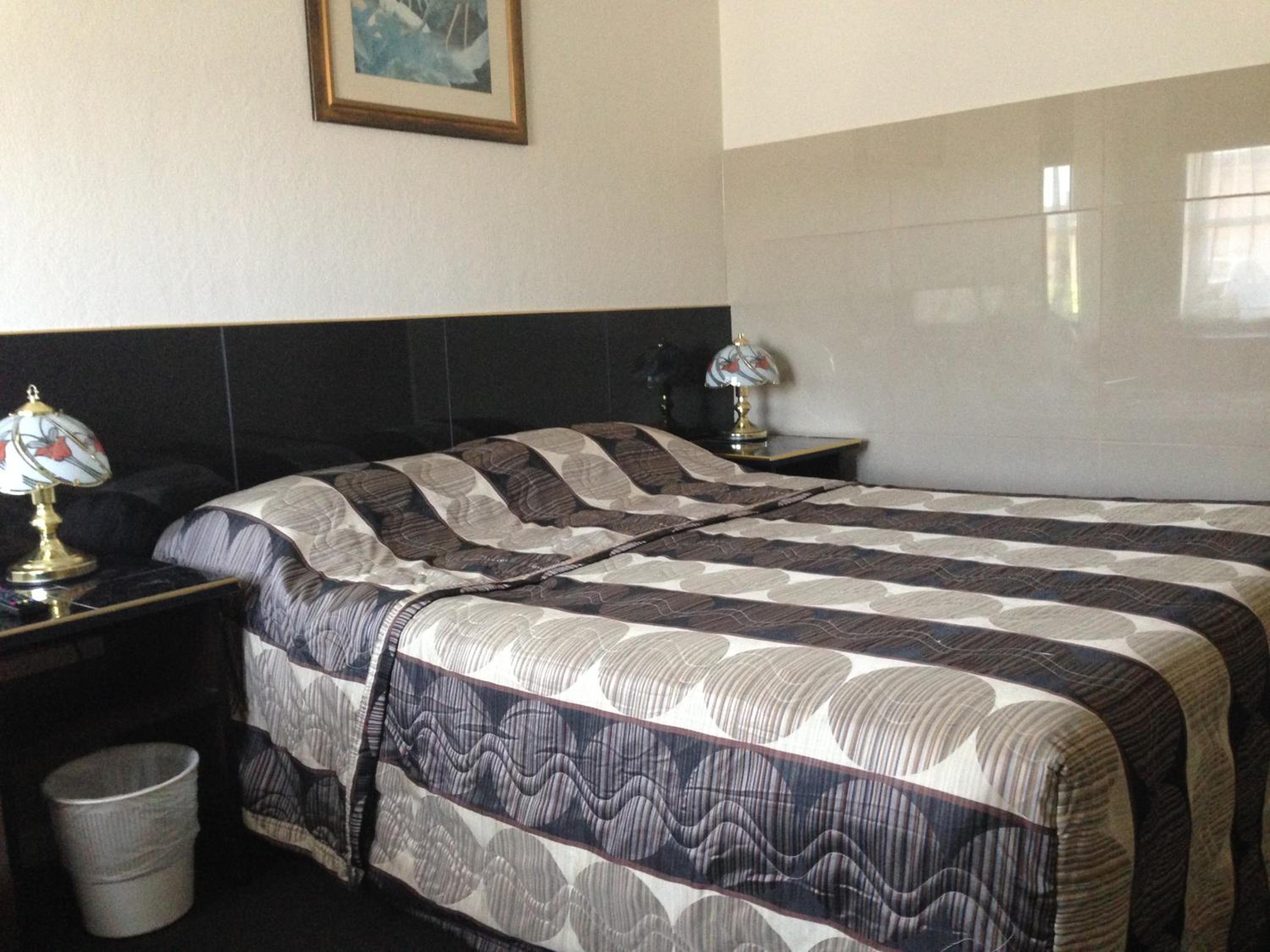 Economy Double Room photo 1
