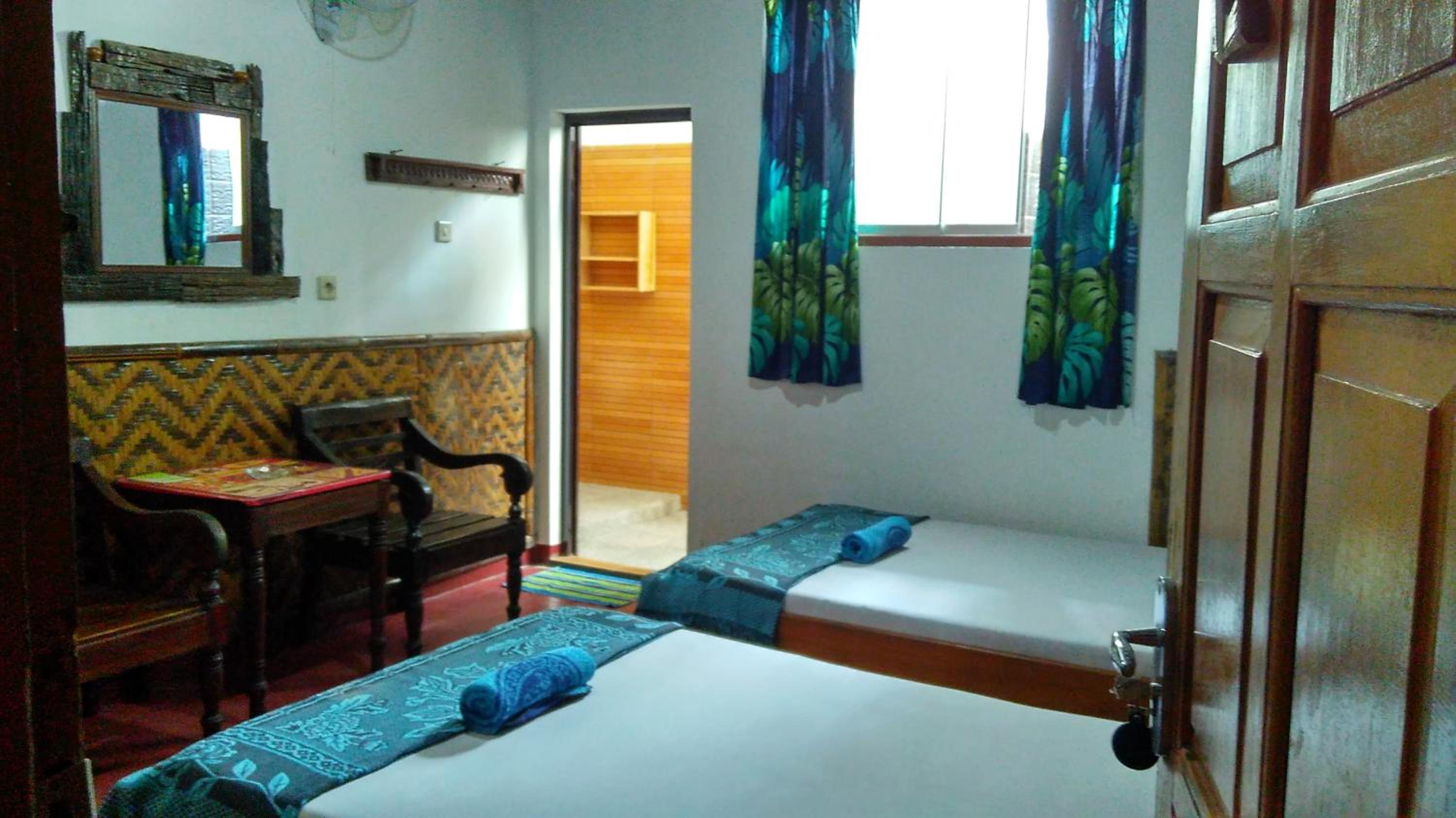 Standard Double Room with Fan - Photo 7