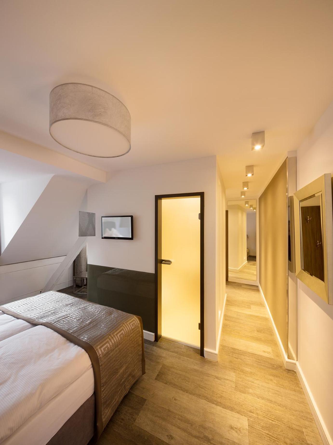 Comfort Suite photo 3