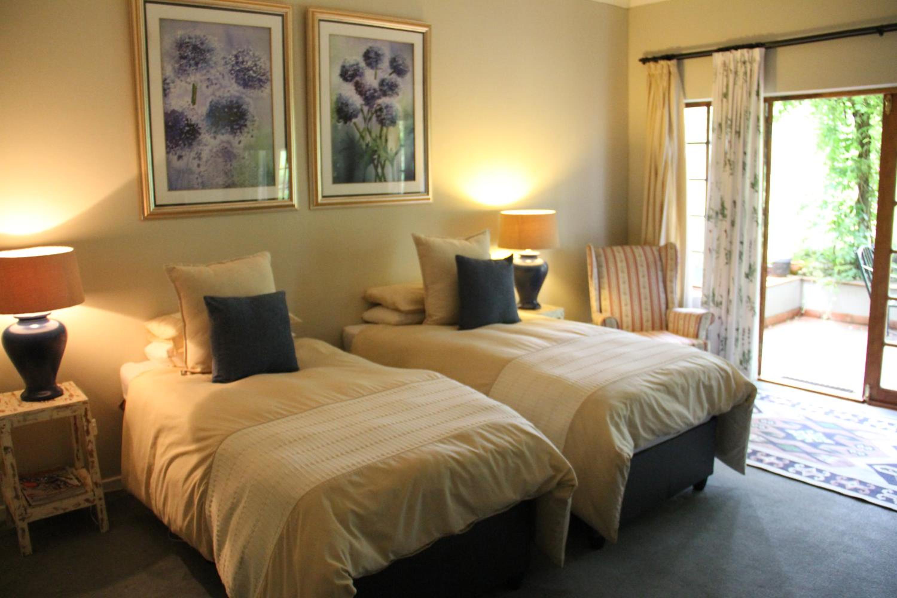 Twin Room - Photo 4