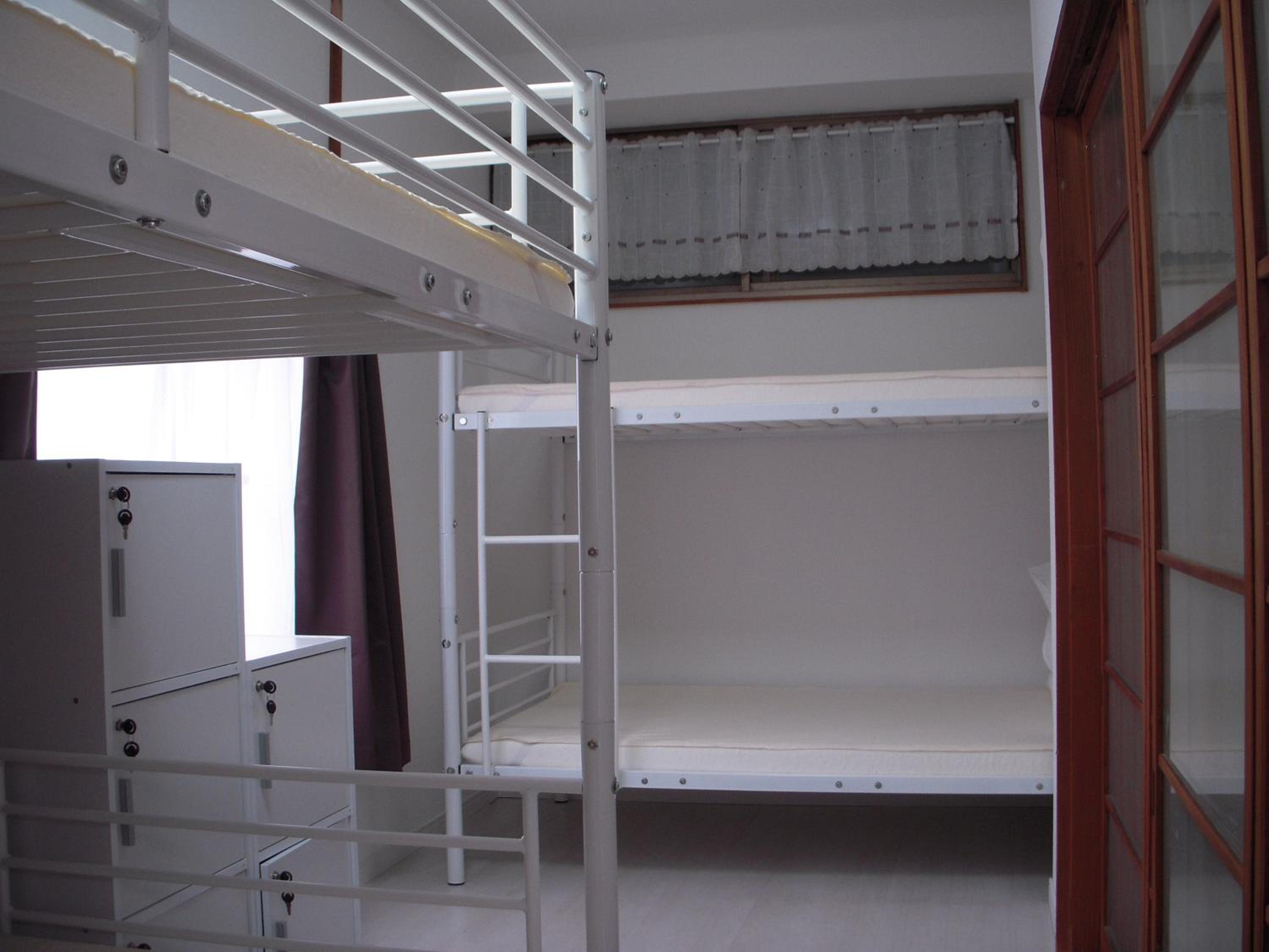 Bed in 4-Bed Female Dormitory Room photo 2