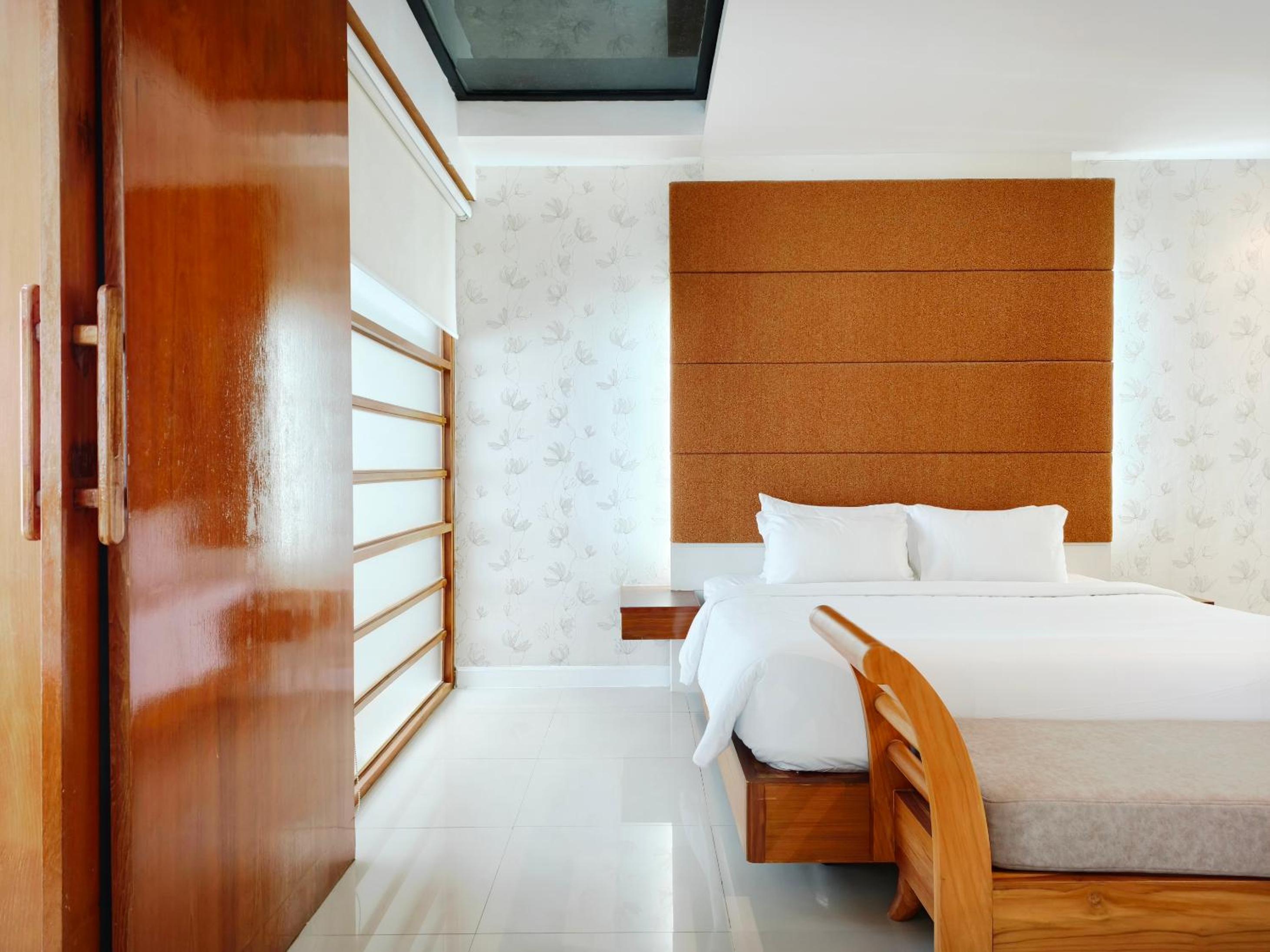 Two-Bedroom Suite photo 2