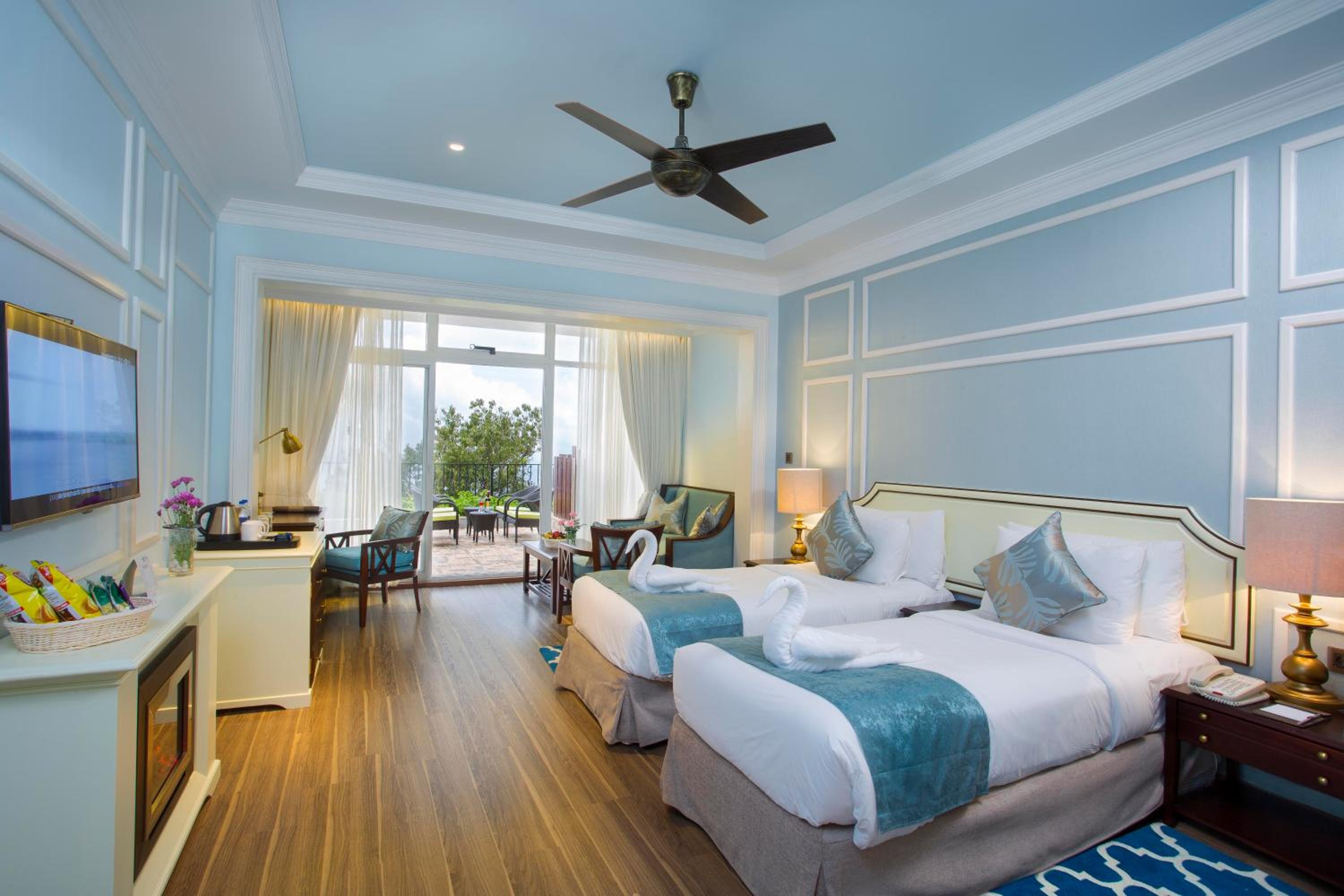 Moonlight Bliss room with Private Terrace & Mountain view with 10% discount on Spa - Photo 1