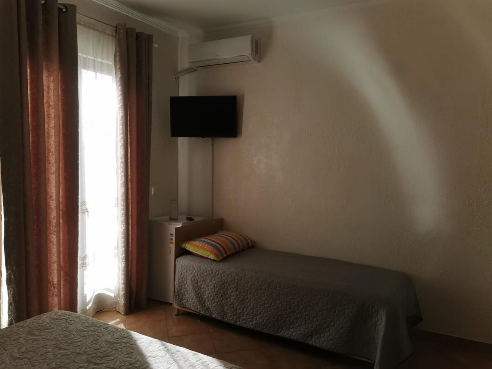 Double Room with Private Bathroom photo 2
