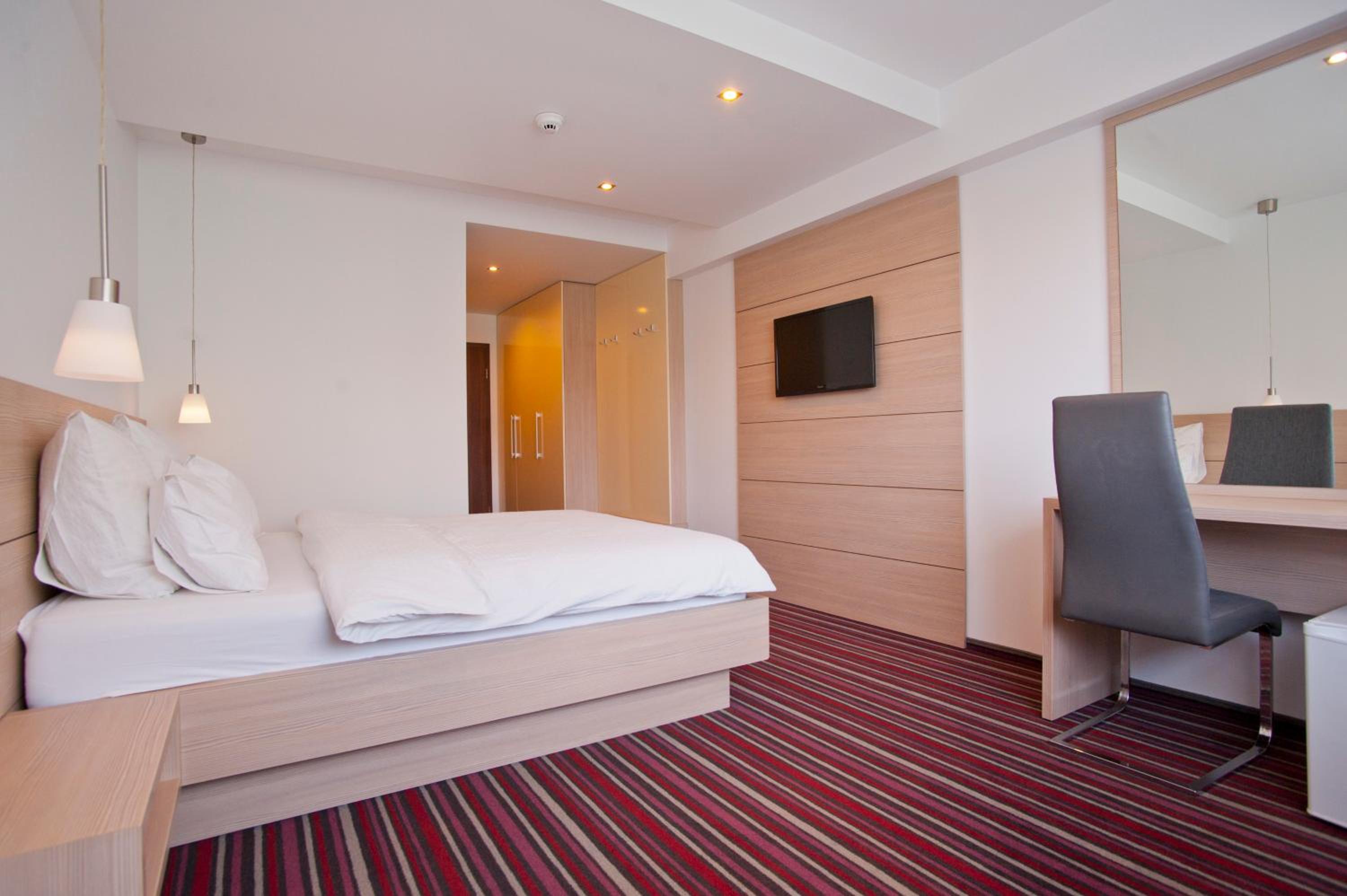 Superior Double or Twin Room - Photo 5
