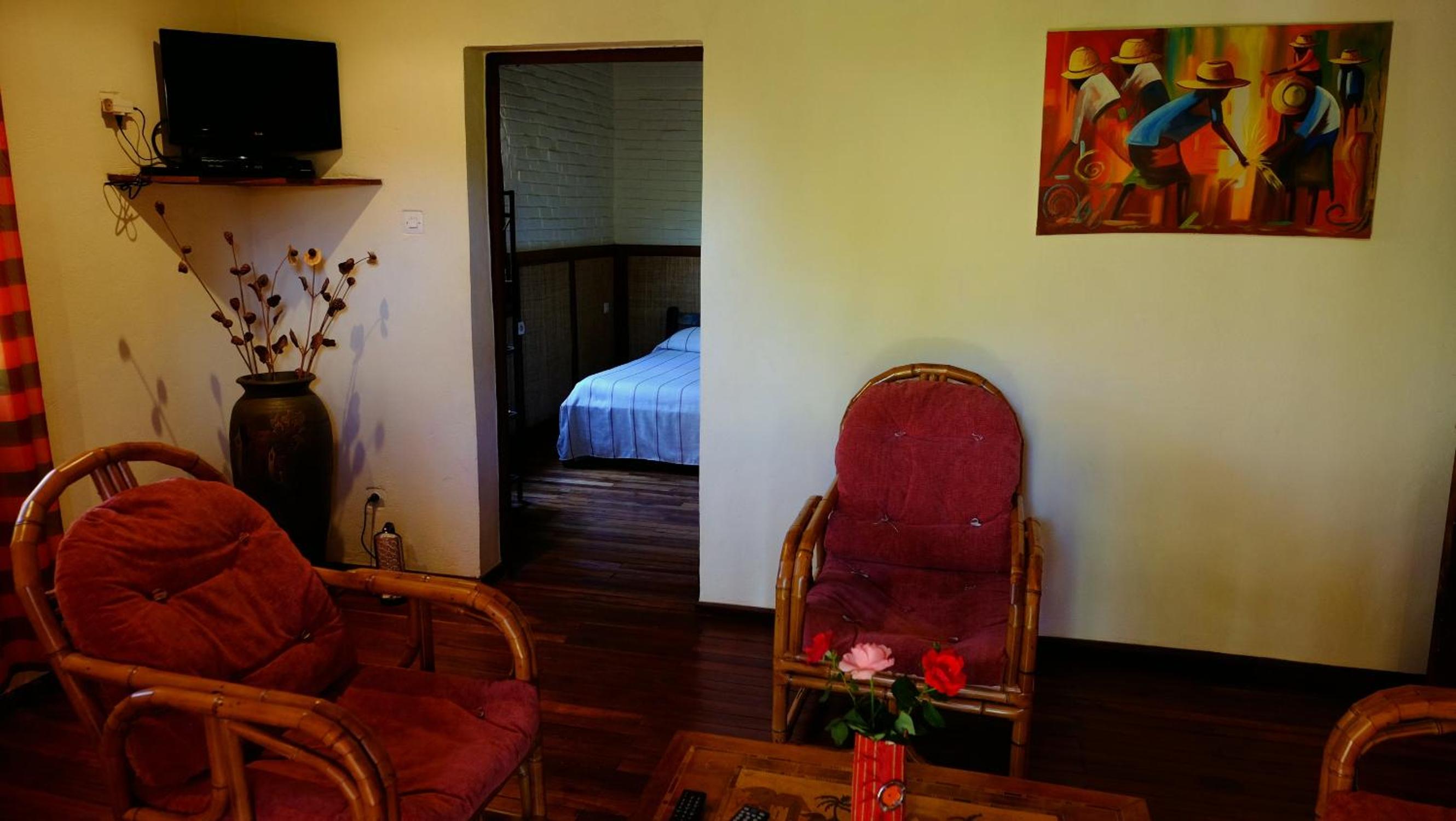 Family Bungalow photo 1