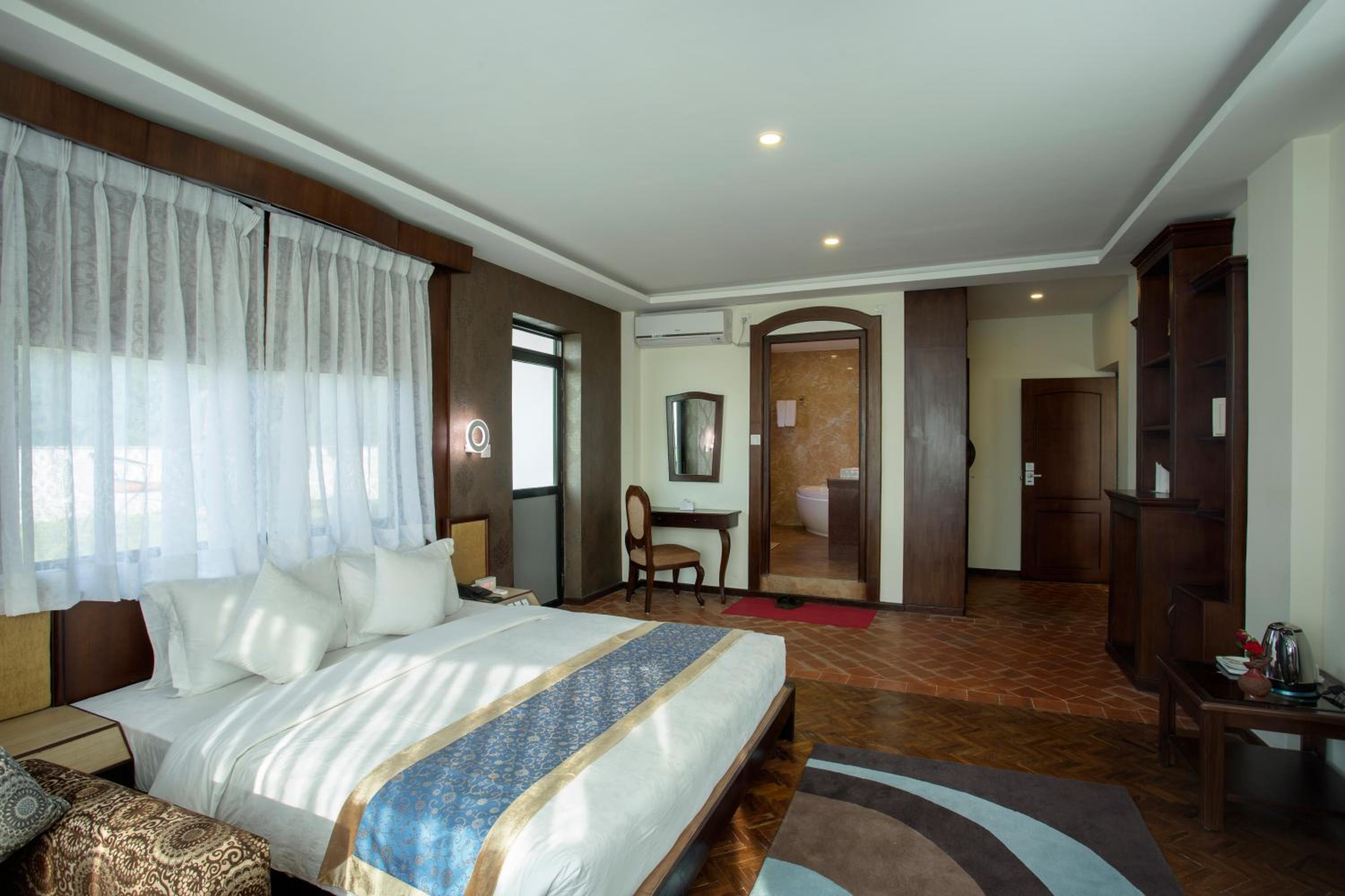 Executive Suite photo 2