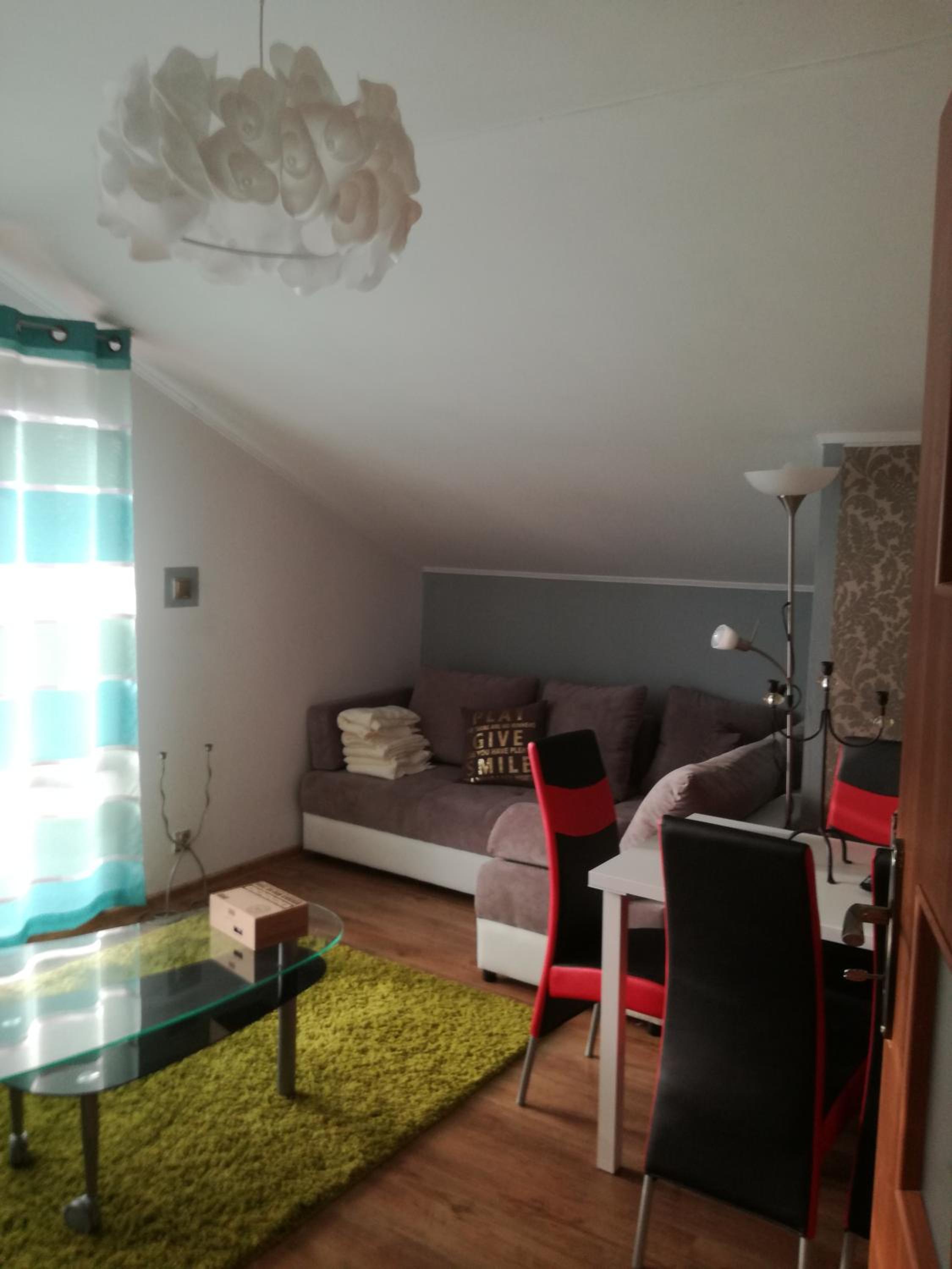 Three-Bedroom Apartment with Mountain View