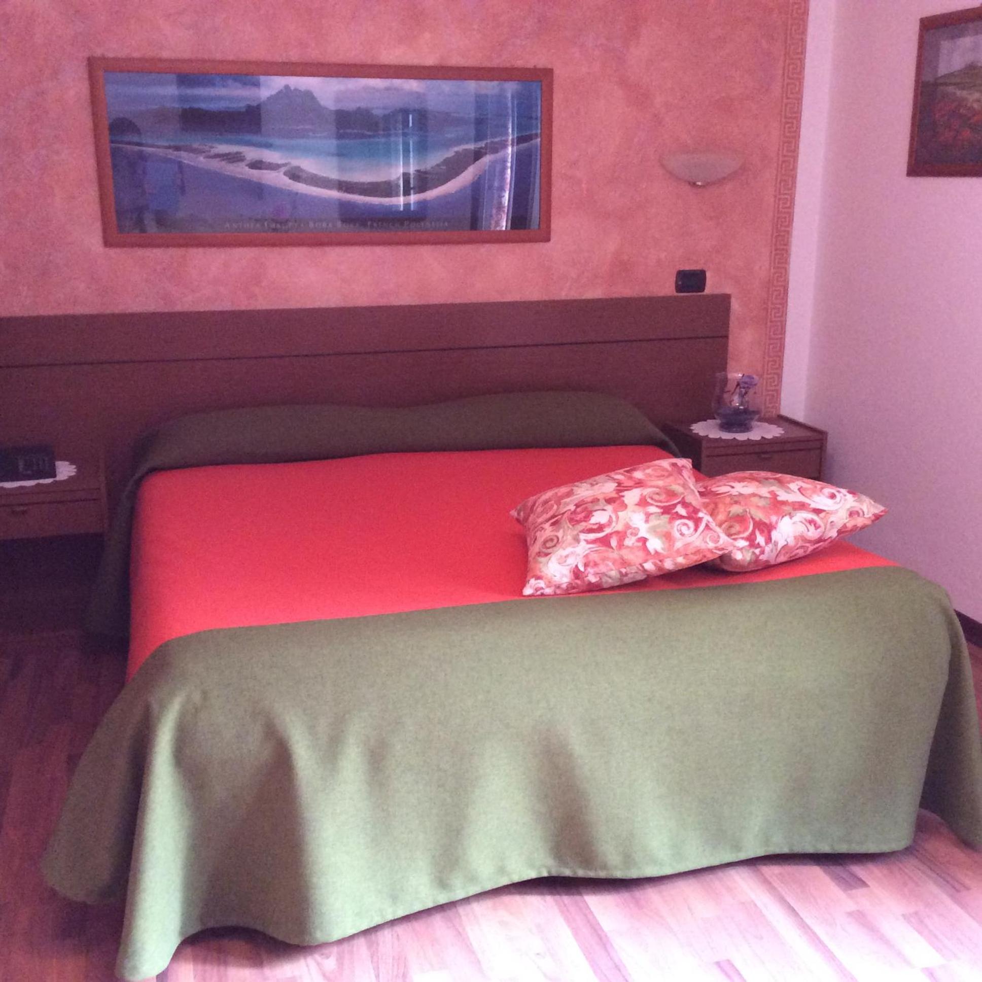 Single Room photo 1