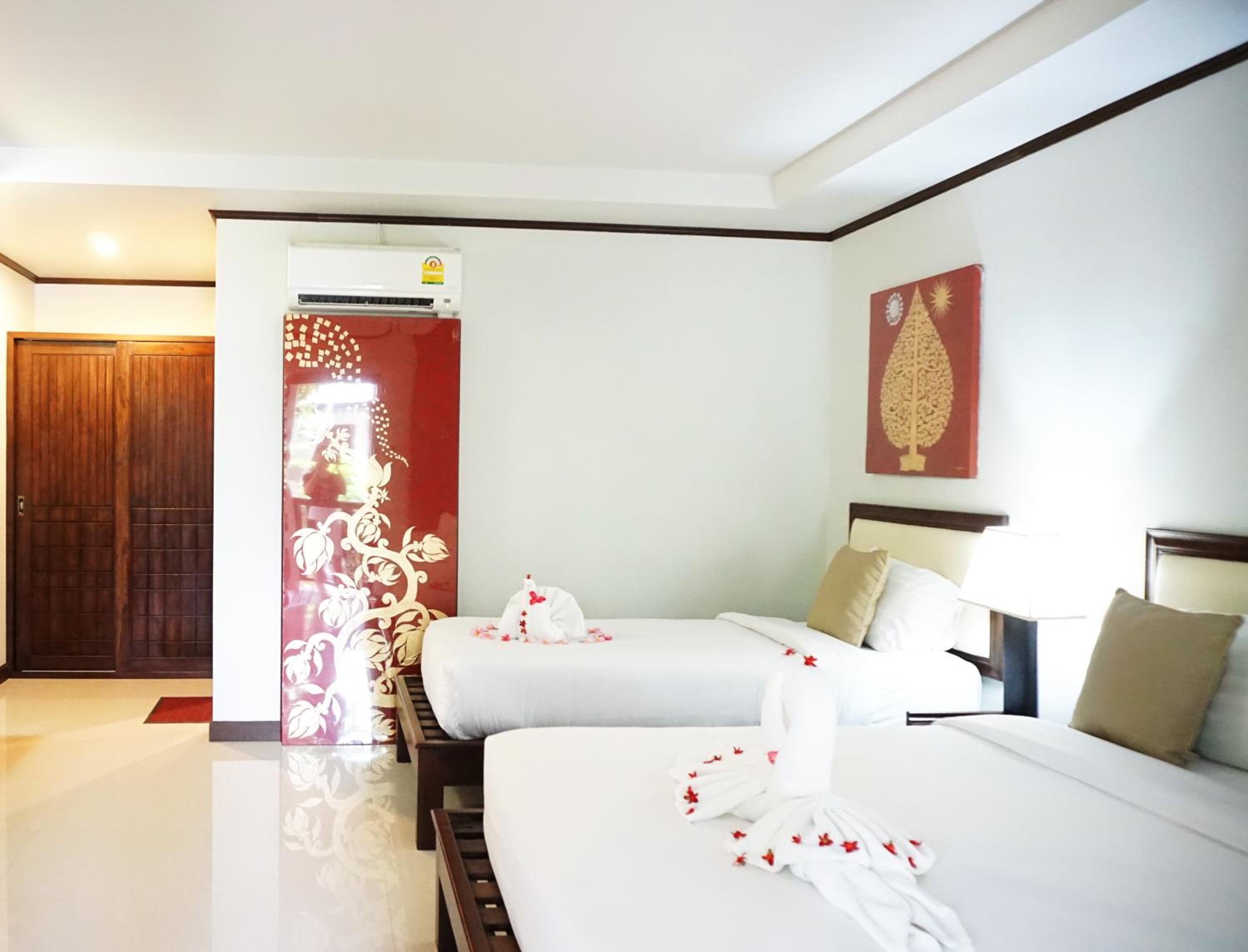 Triple Room - Photo 21