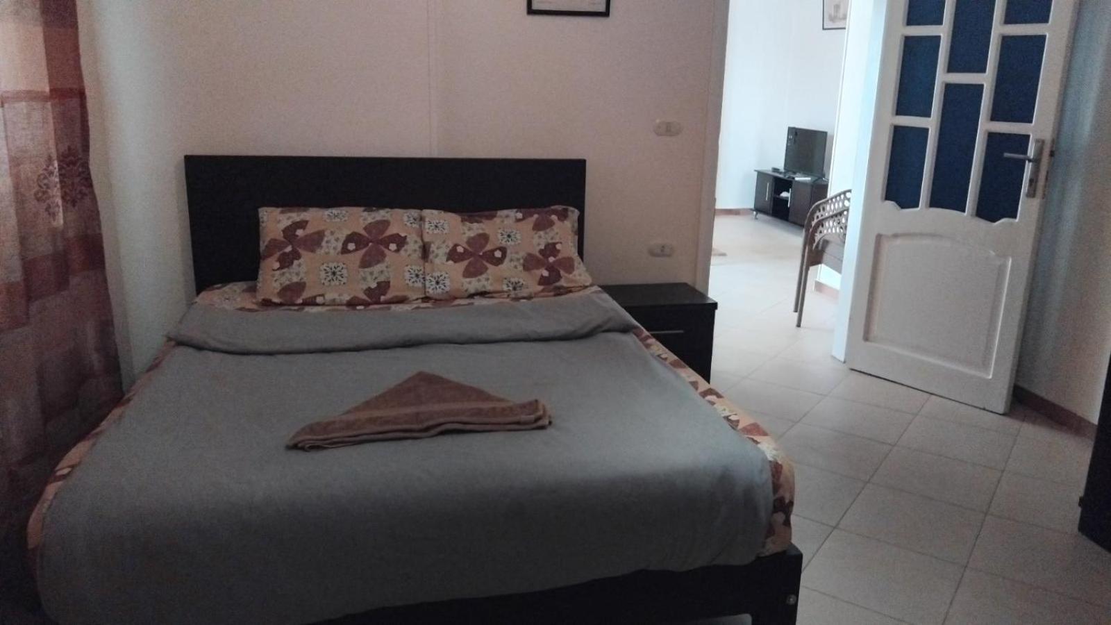 One-Bedroom Apartment with Balcony