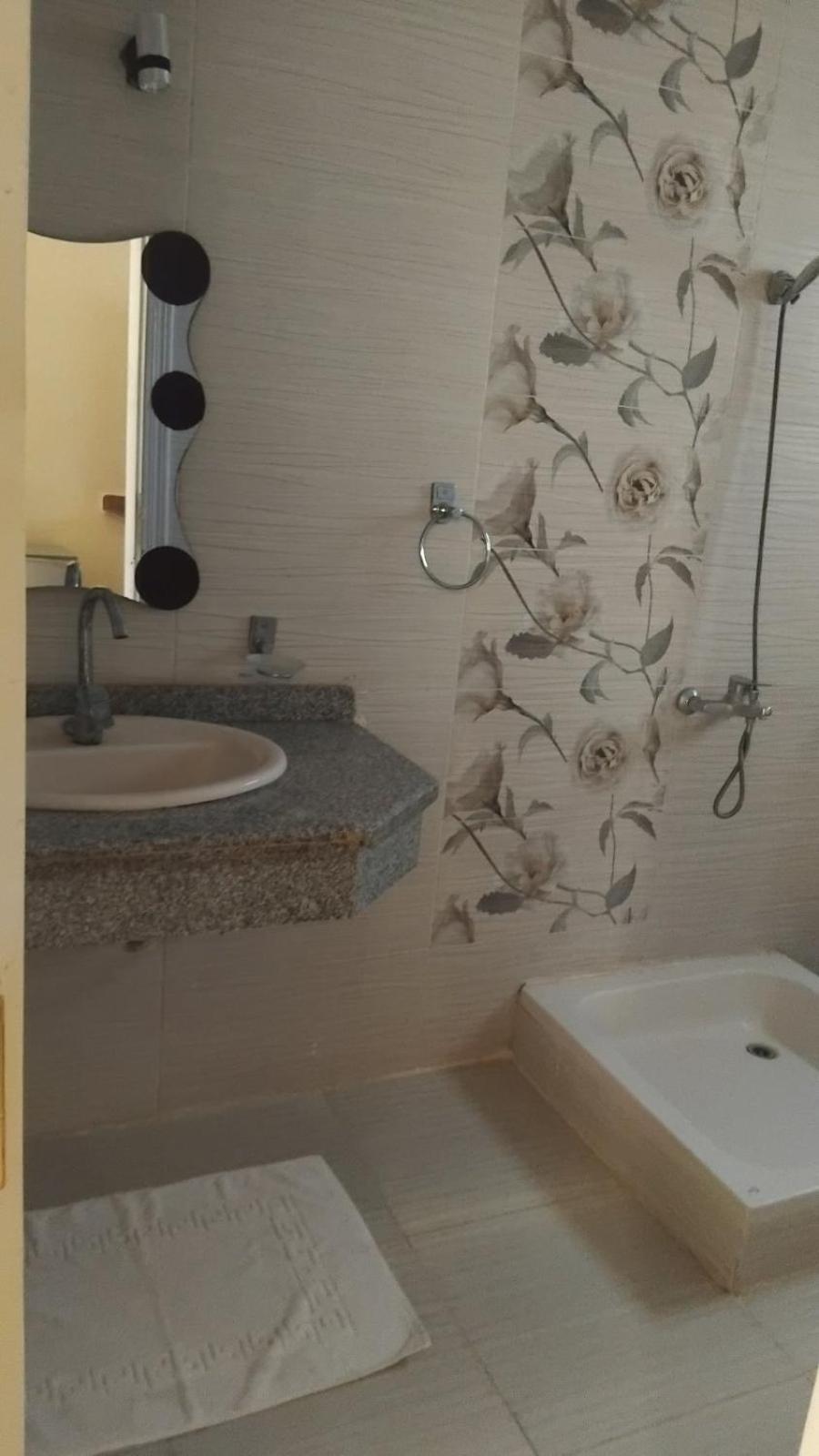 One-Bedroom Apartment with Balcony photo 2