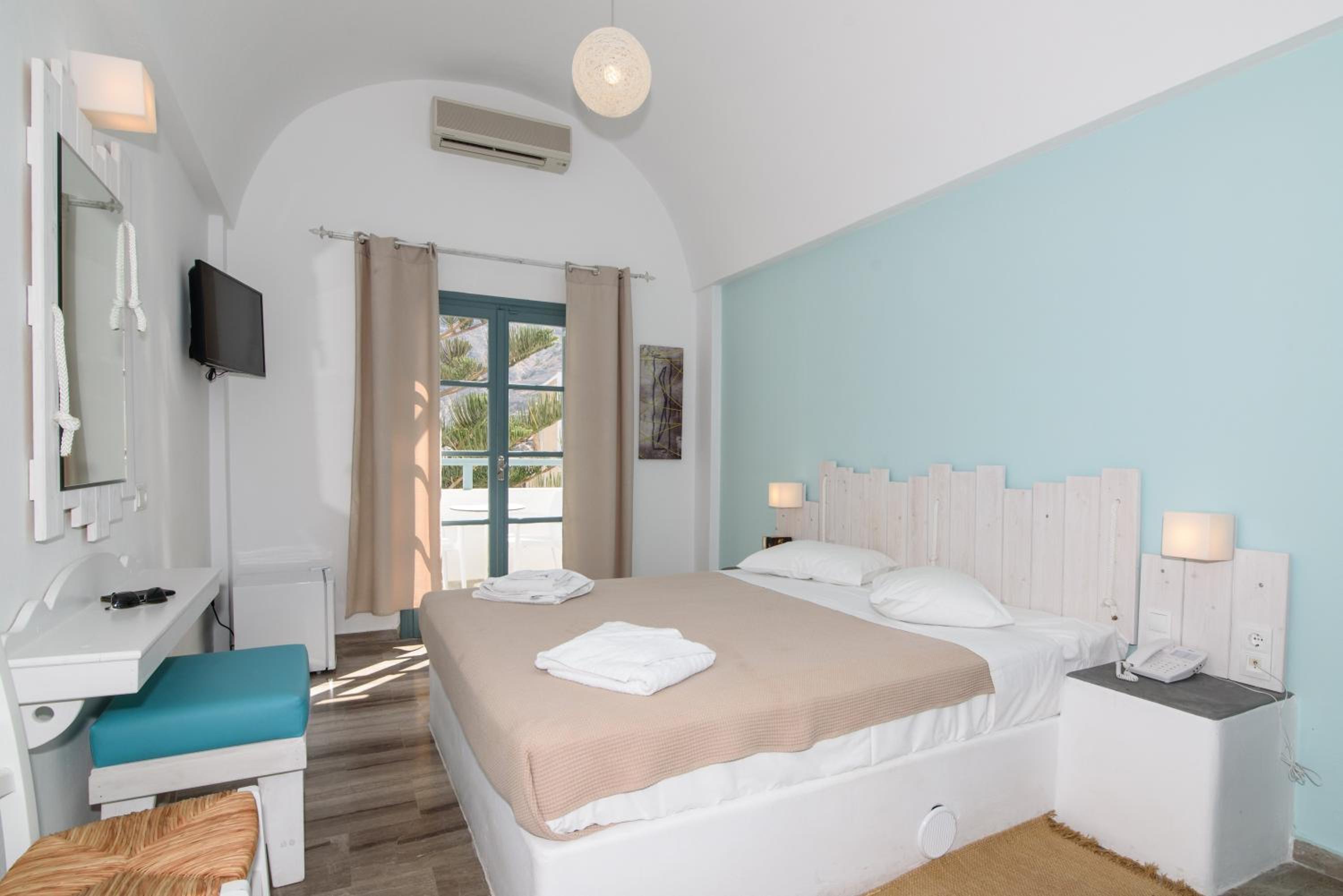 Standard Double Room with Balcony - Photo 1