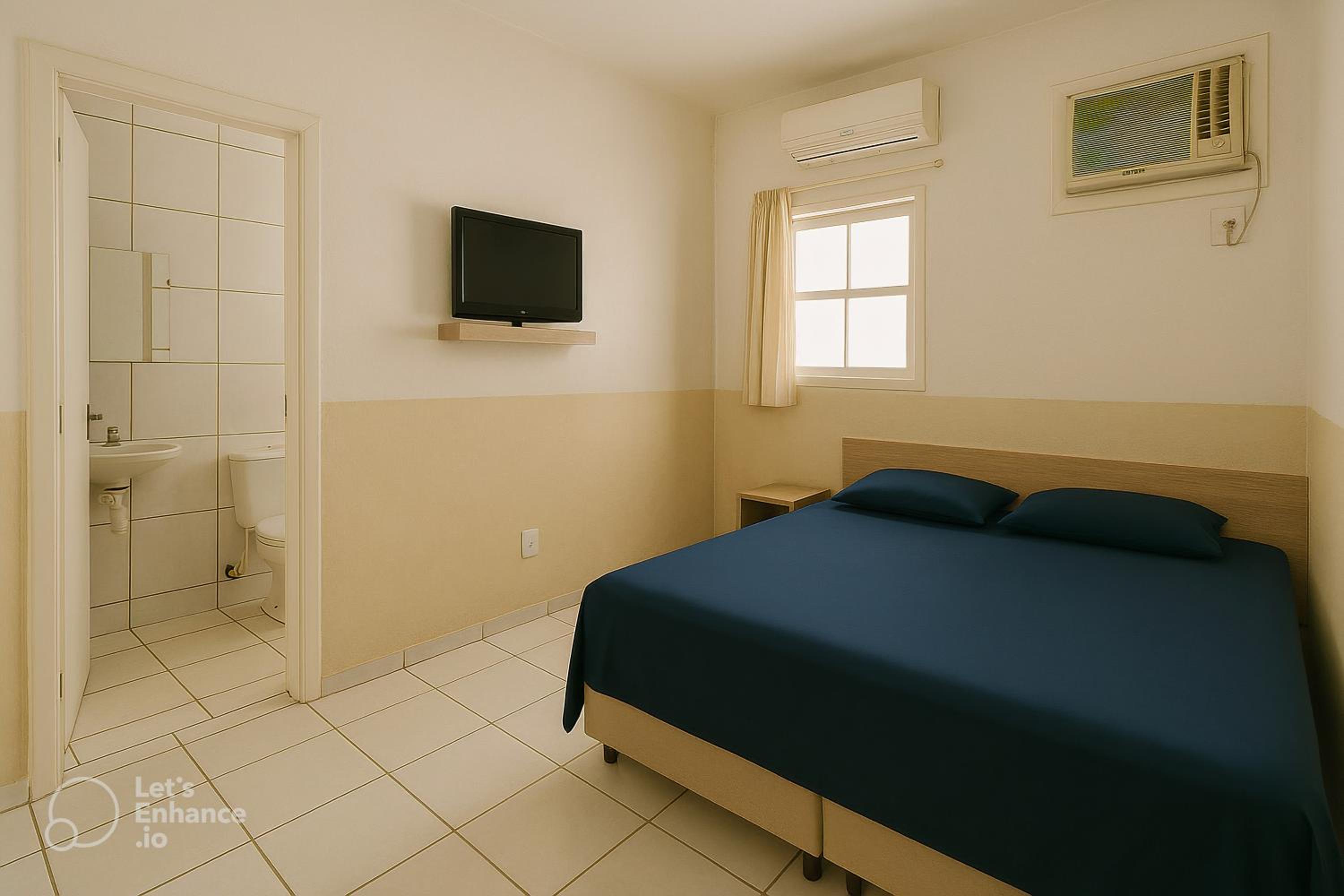 Queen Room photo 1