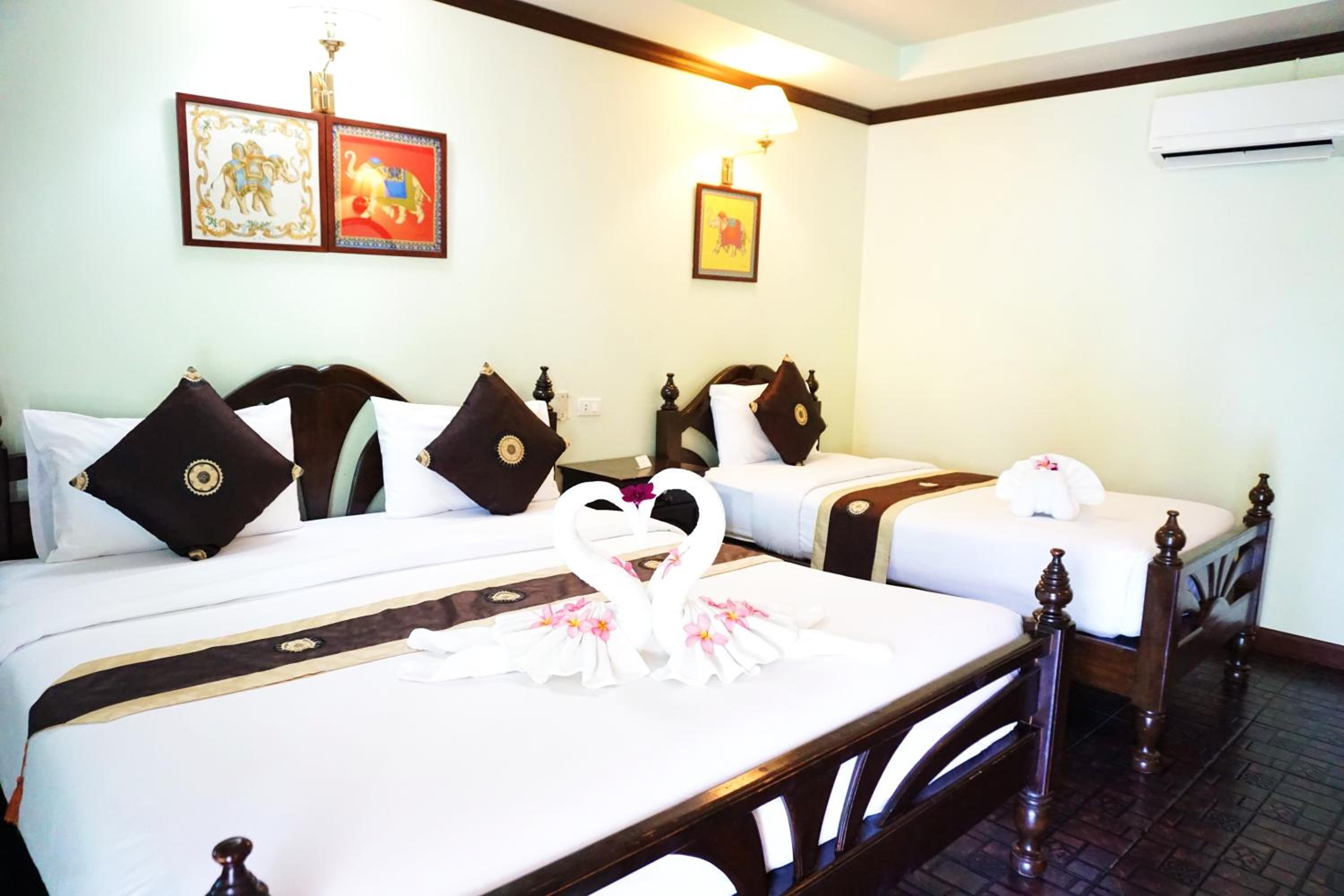 Triple Room - Photo 11
