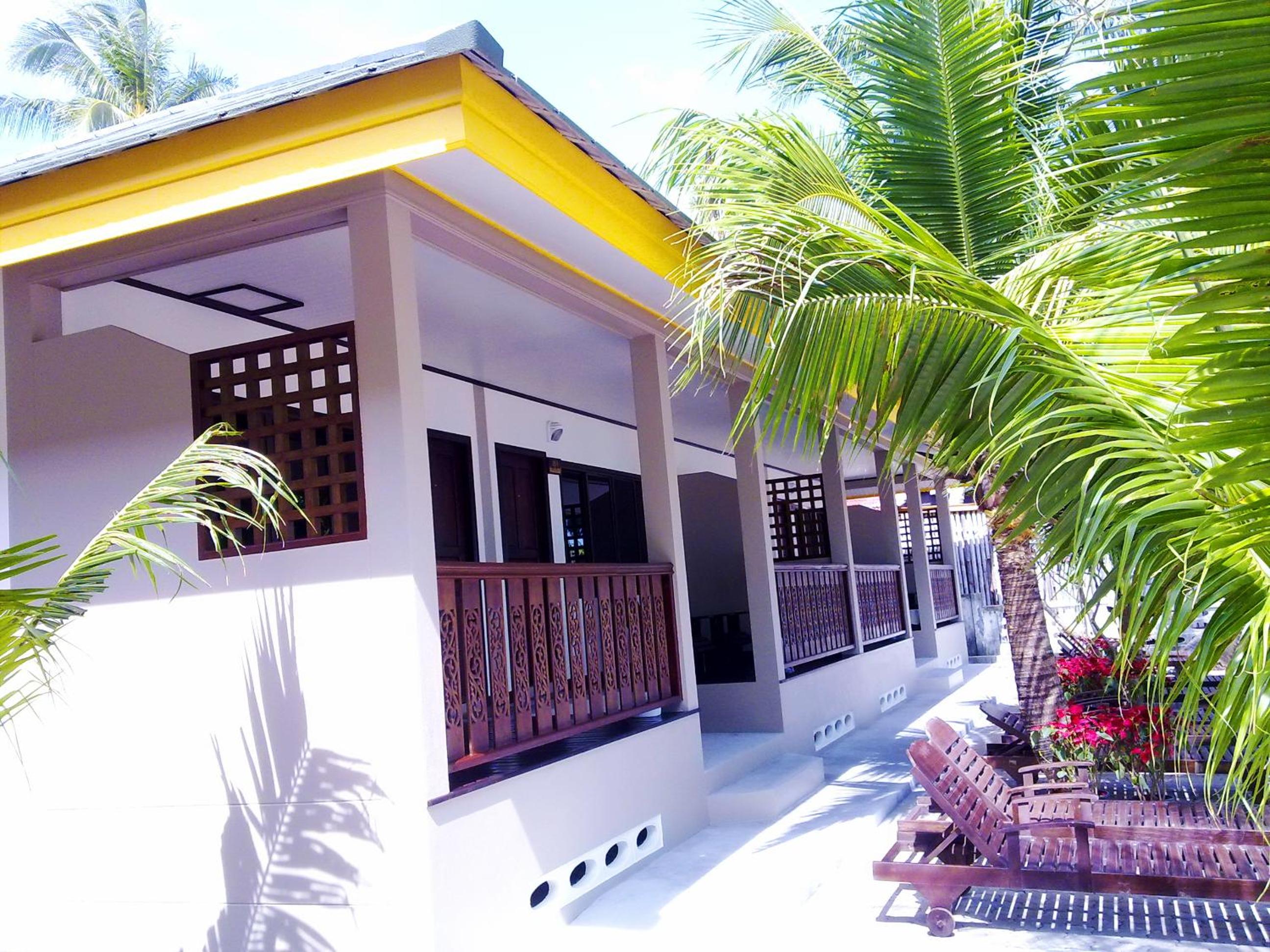 Deluxe Double Room with Sea View - Photo 11
