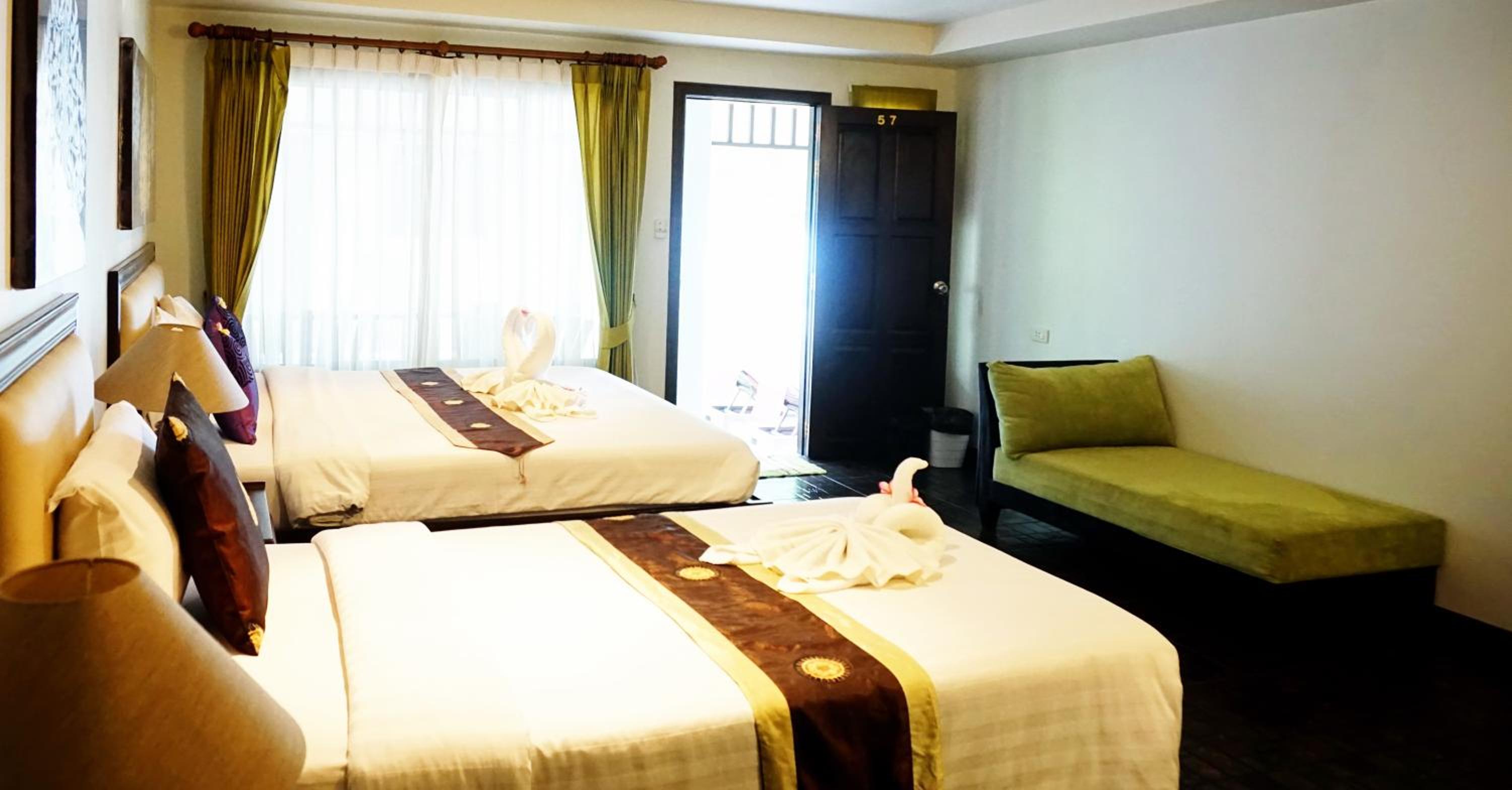 Deluxe Double Room with Sea View - Photo 29
