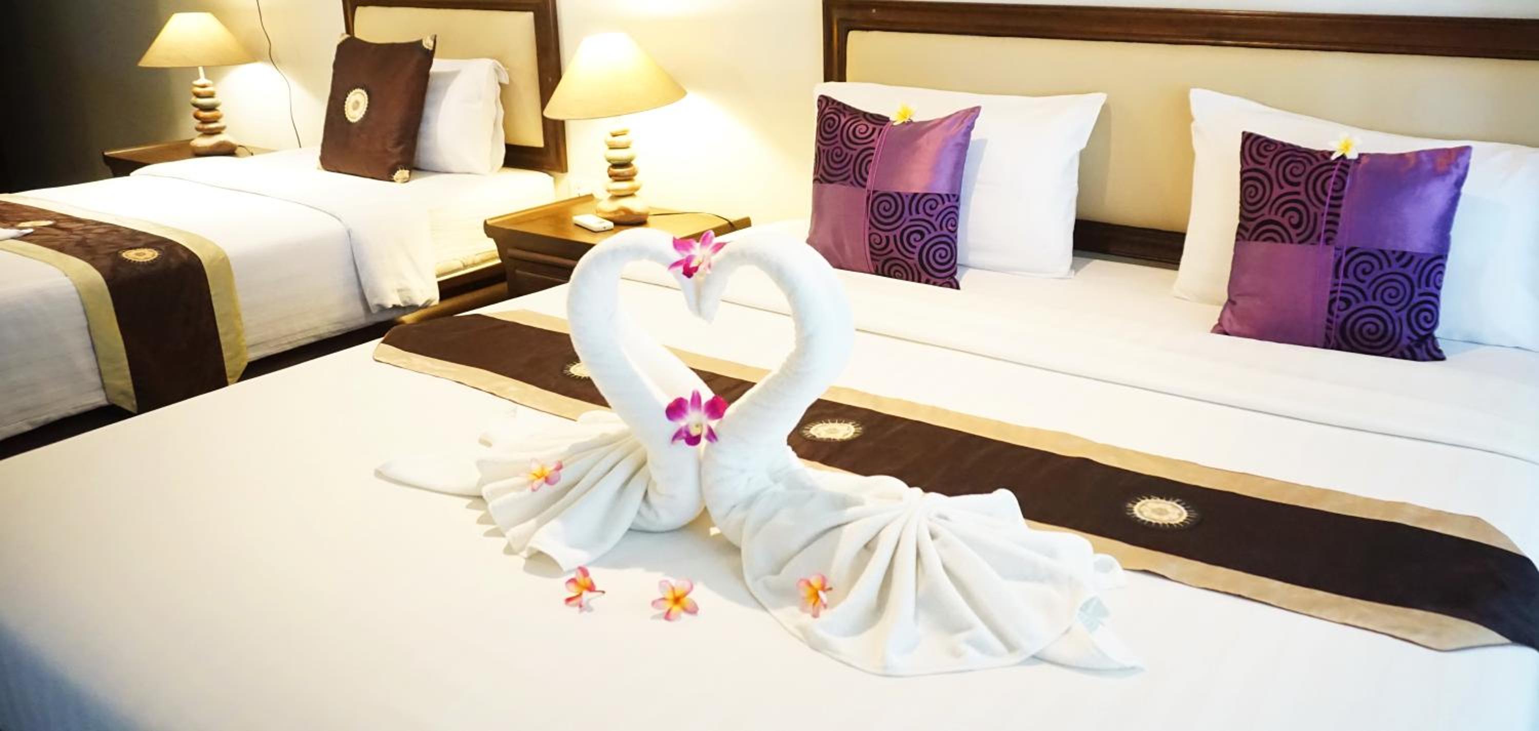 Deluxe Double Room with Sea View - Photo 9