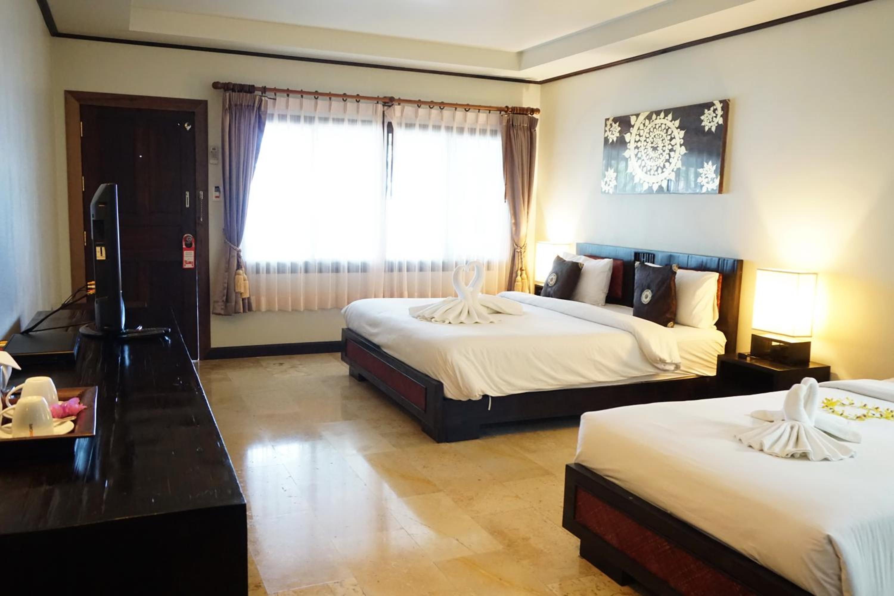Deluxe Double Room with Sea View - Photo 19