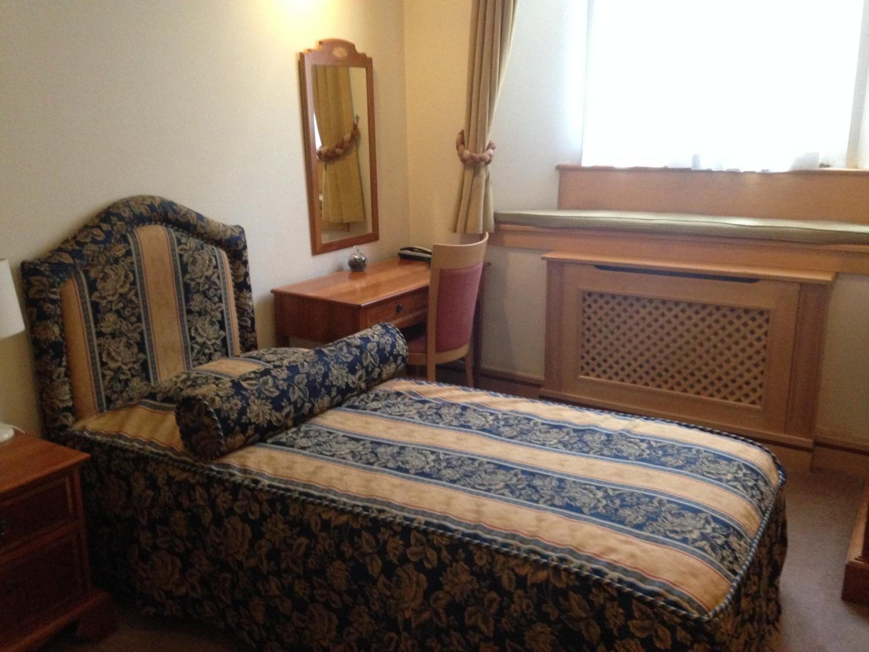 Standard Single Room photo 3