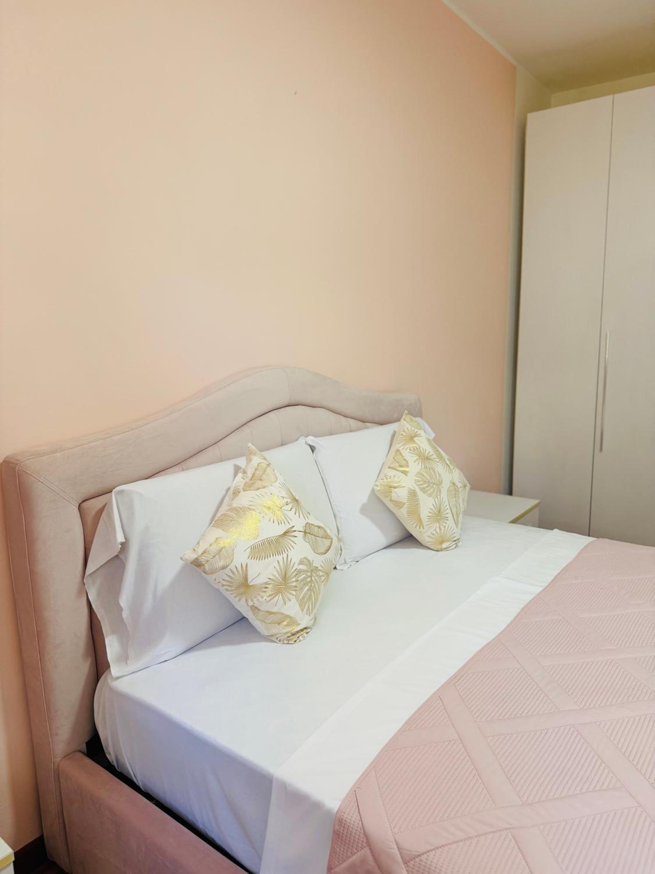 Deluxe King Room photo 3