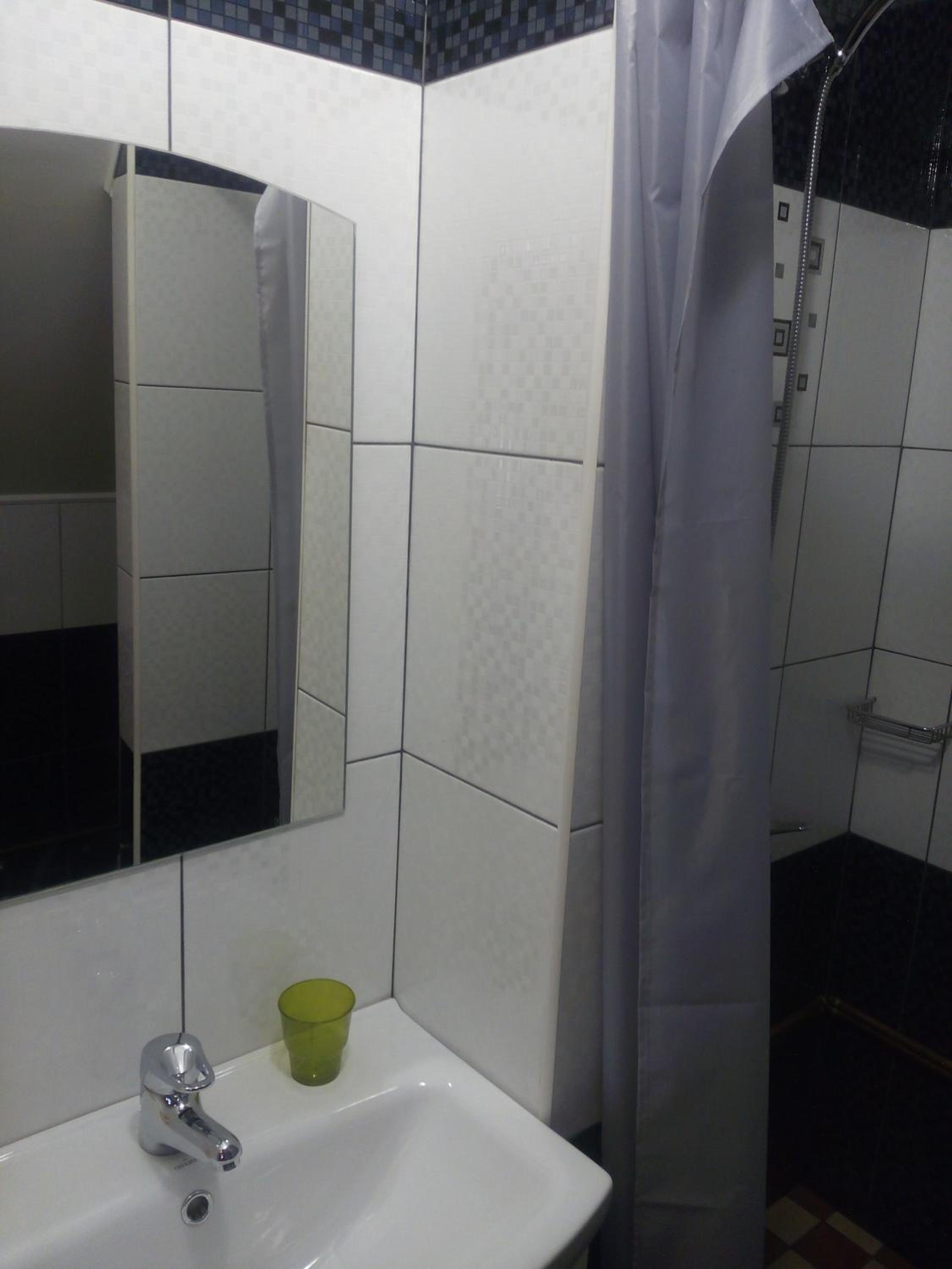 Deluxe Triple Room with shower photo 1