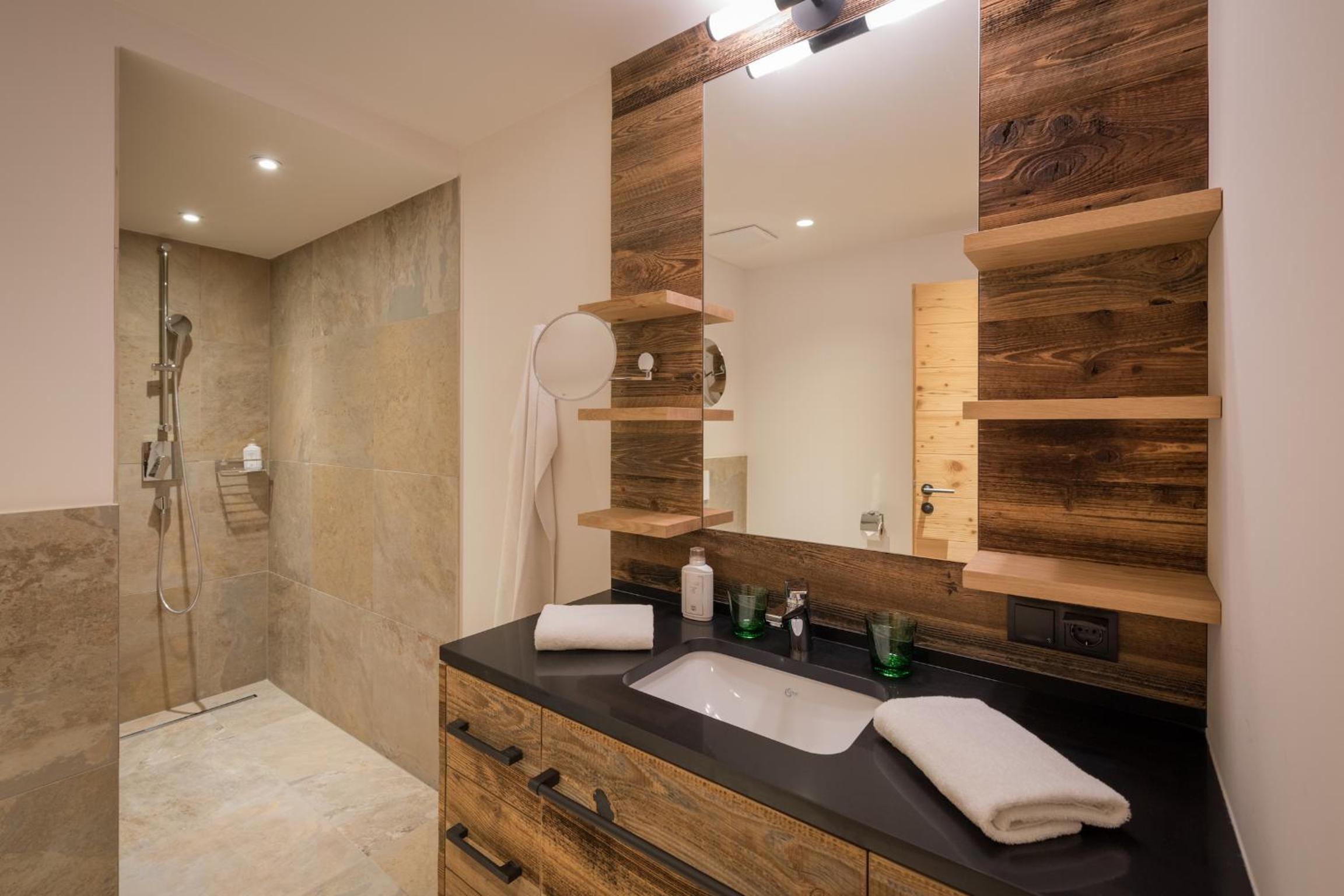 Standard Double Room (1 Adult) - Photo 3