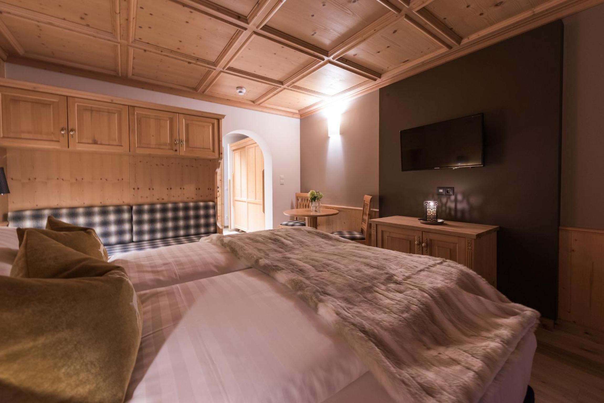 Standard Double Room (1 Adult) - Photo 4