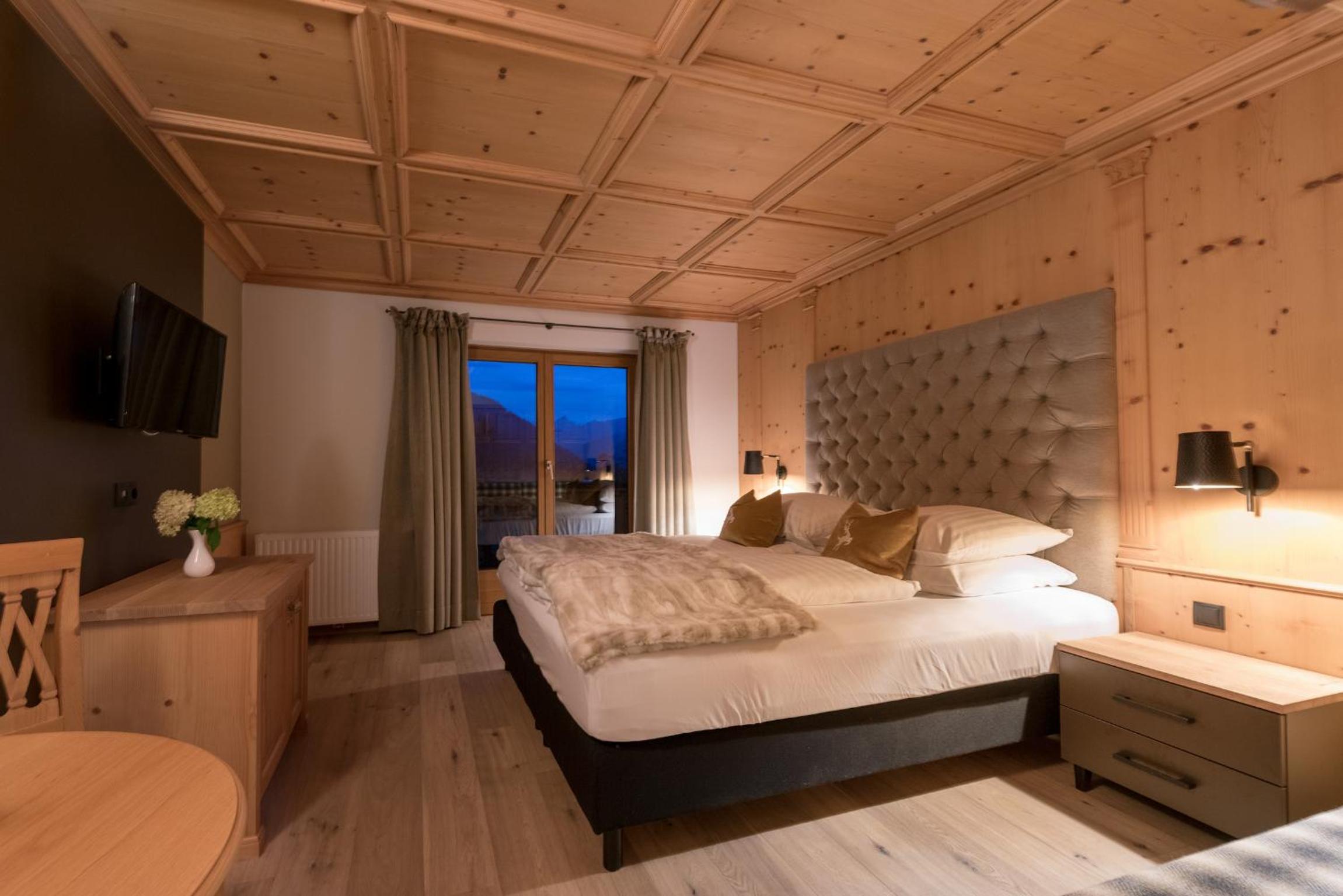 Standard Double Room (1 Adult) - Photo 1