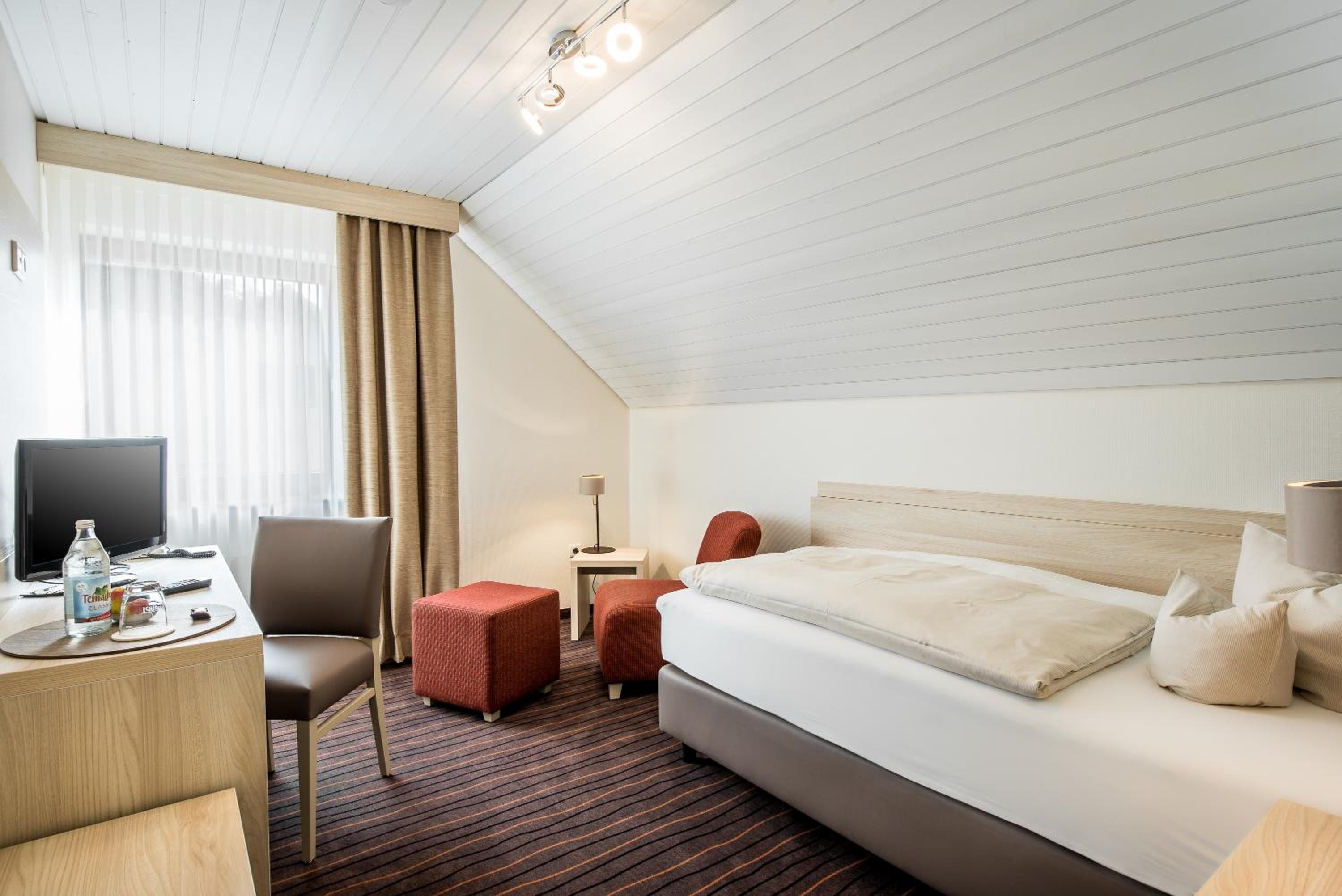 Single Room photo 2