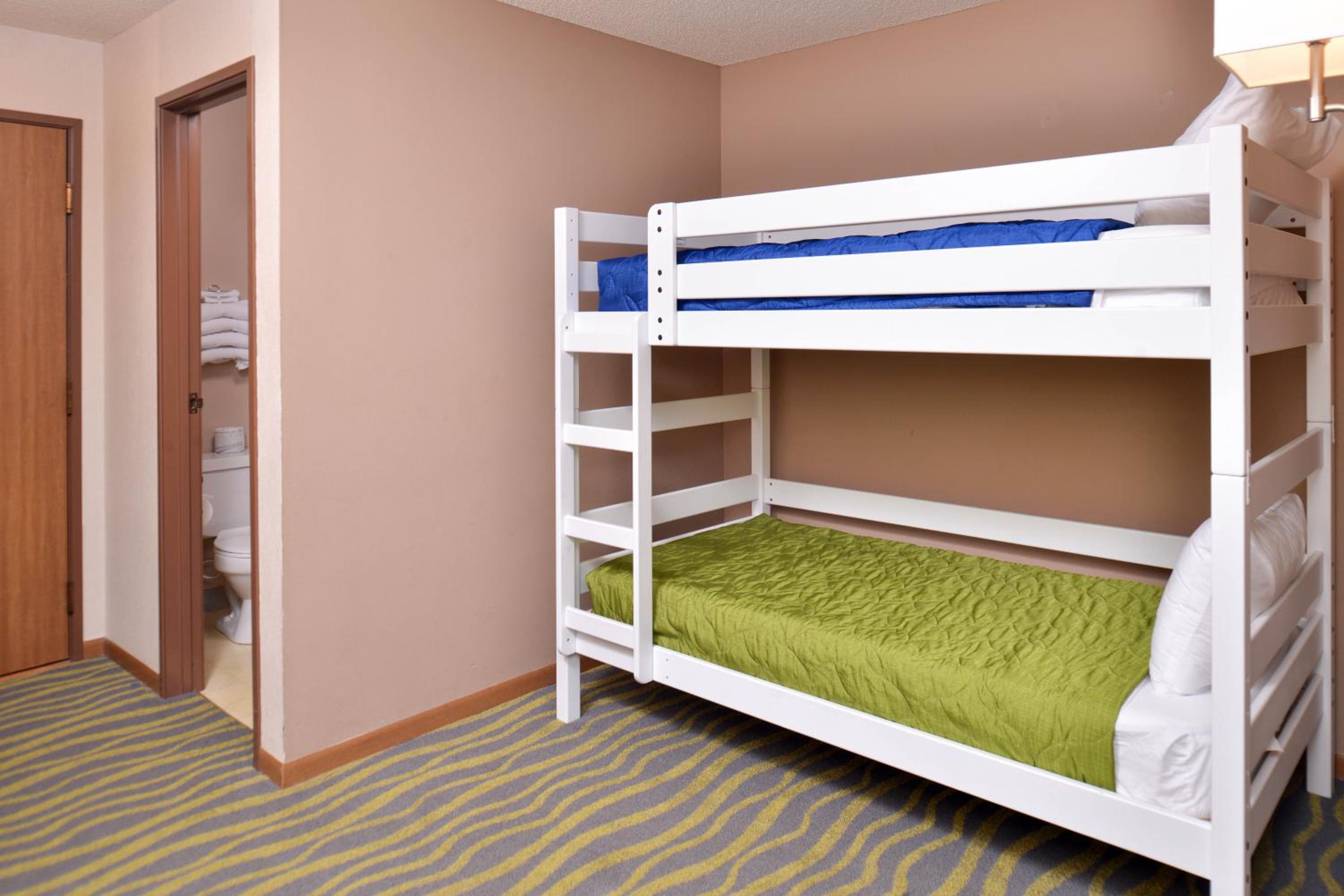 Family Room with Bunk Bed and Balcony - Non-Smoking
