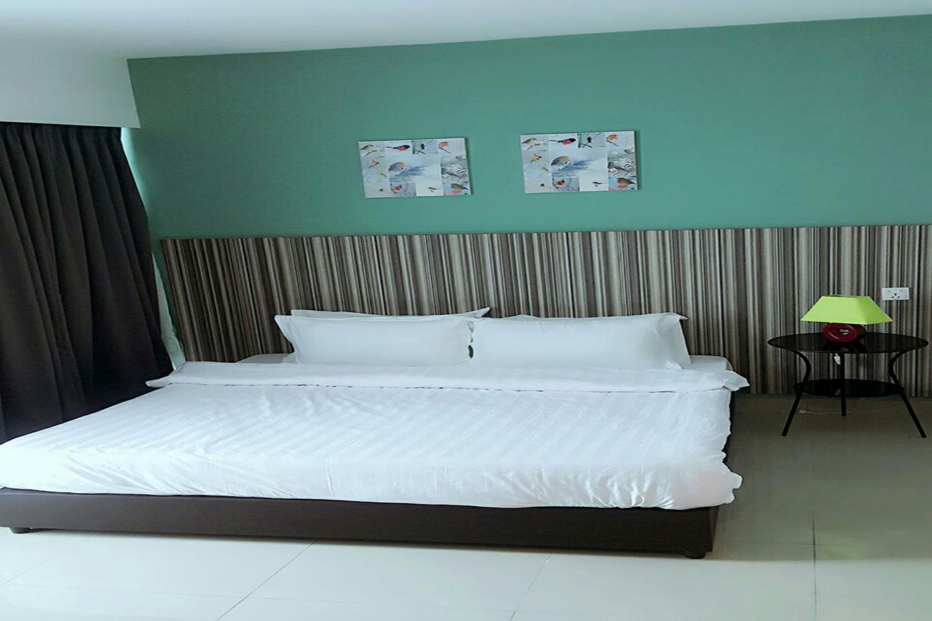 Family Two-Bedroom Suite - Photo 3