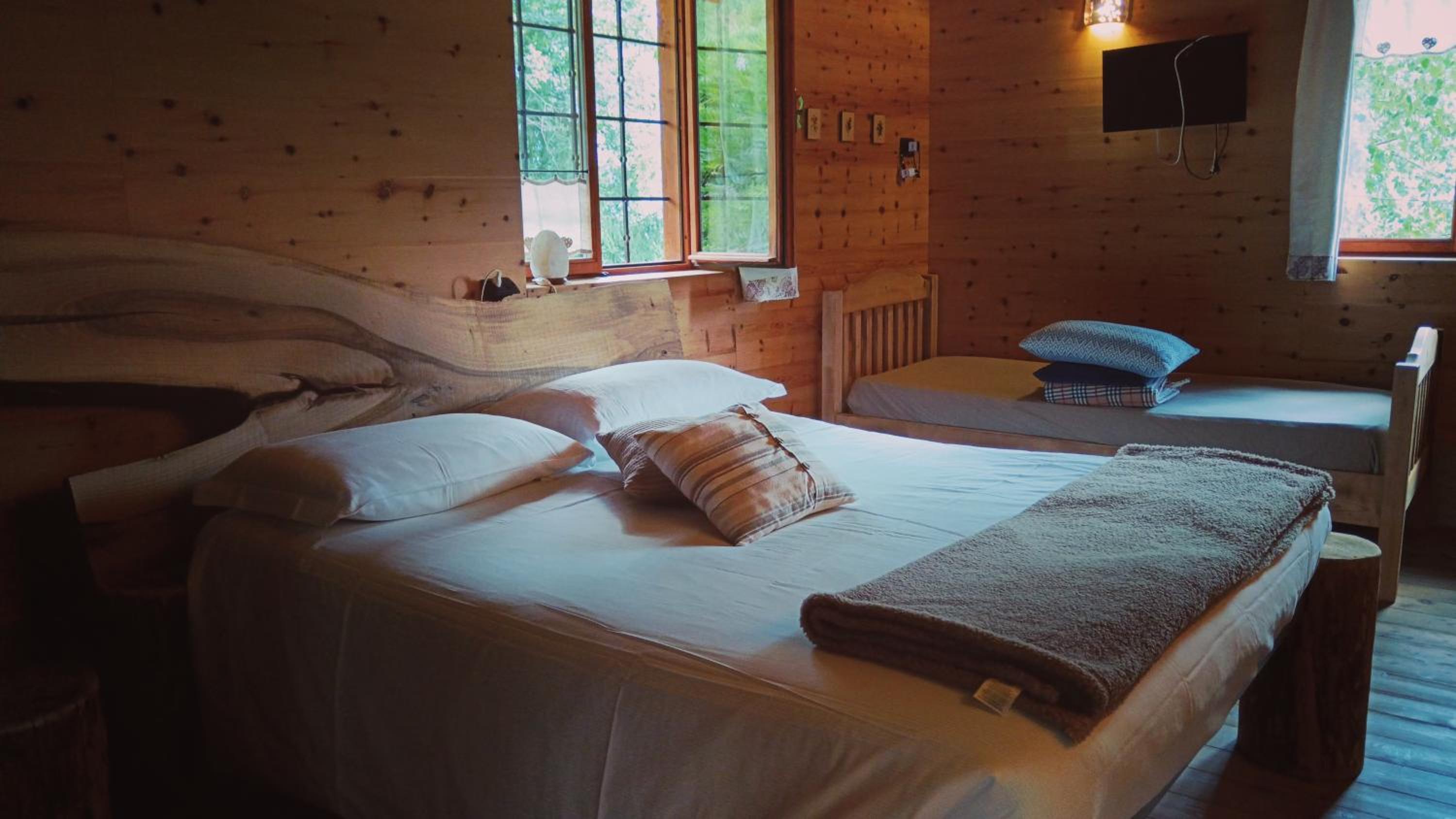 Quadruple Room with Mountain View photo 1