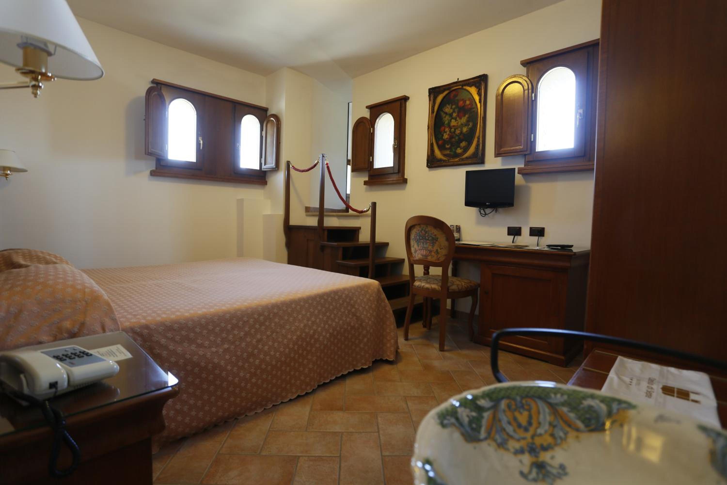 Deluxe Double or Twin Room photo 2