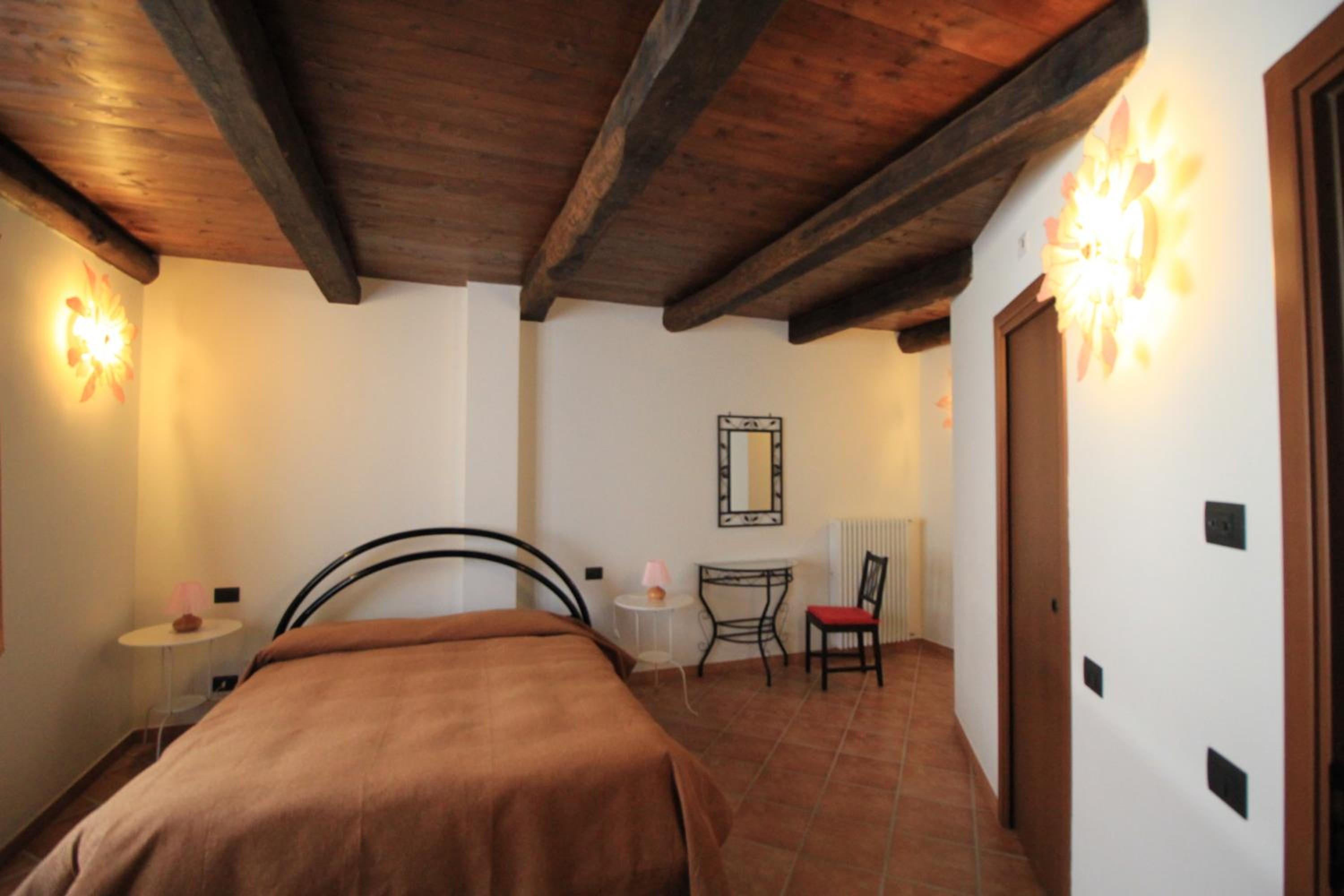 Double Room - Photo 2