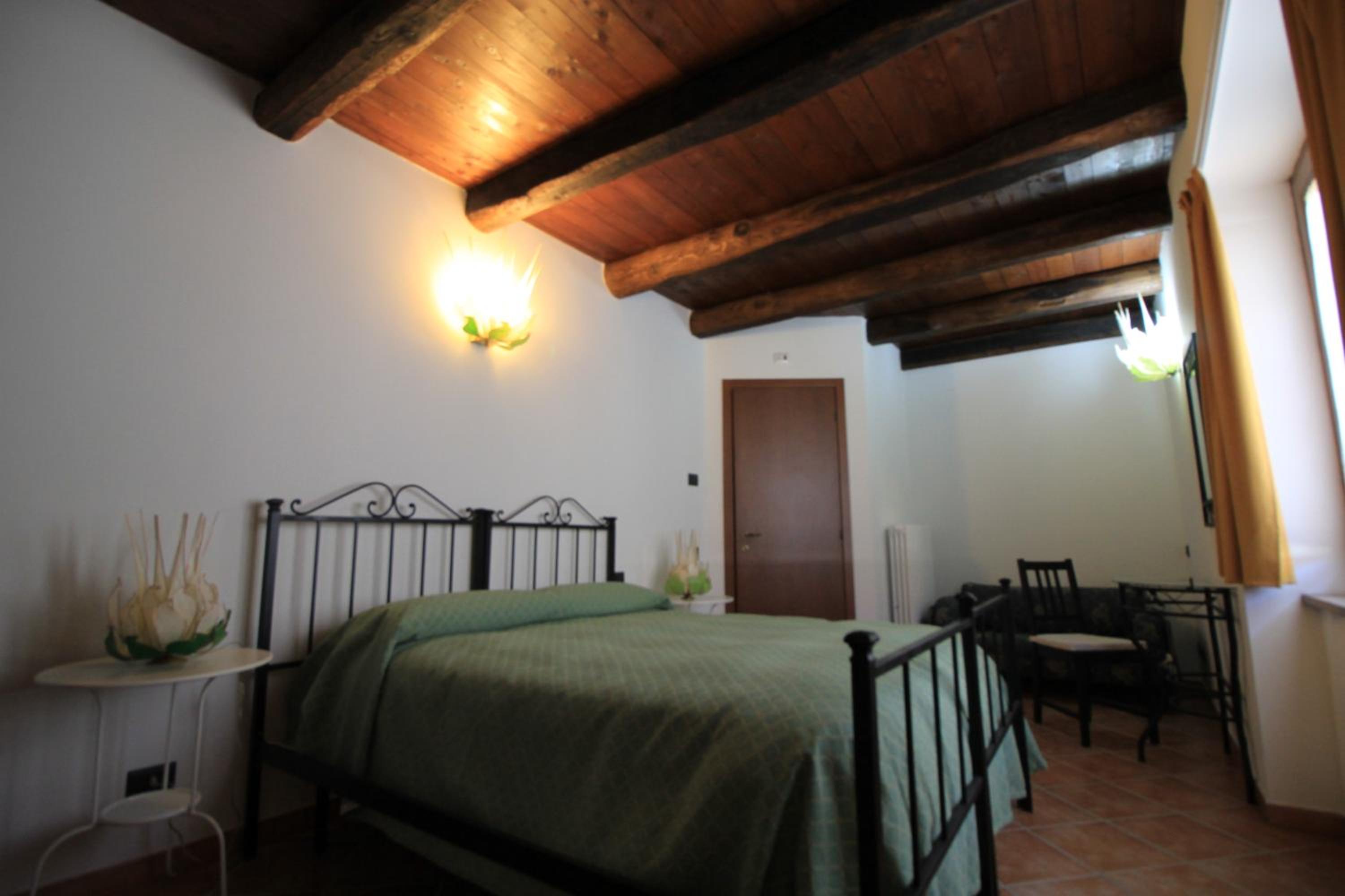 Double Room - Photo 1