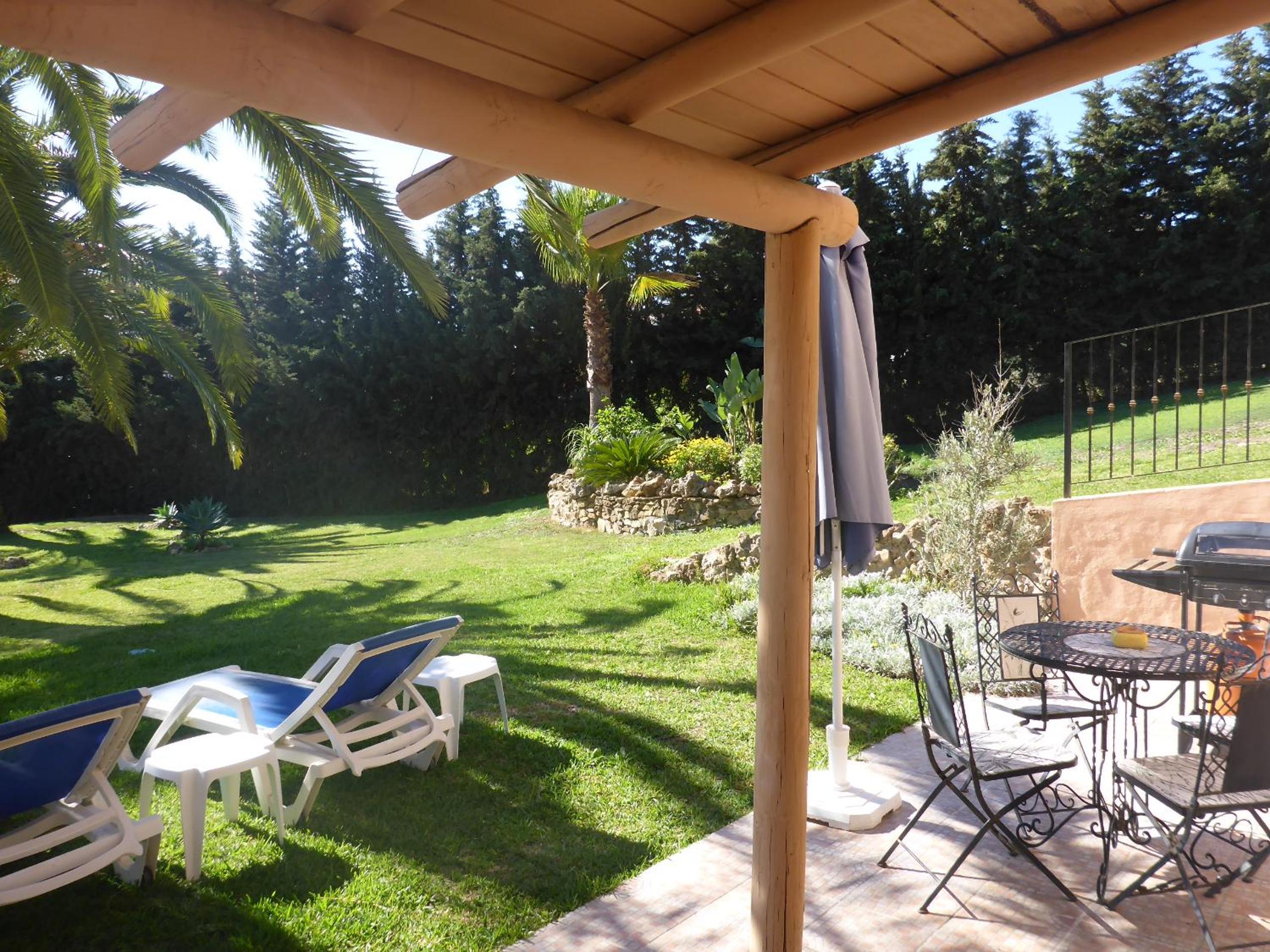2 Bedroom Apartment with Sea View - Photo 24