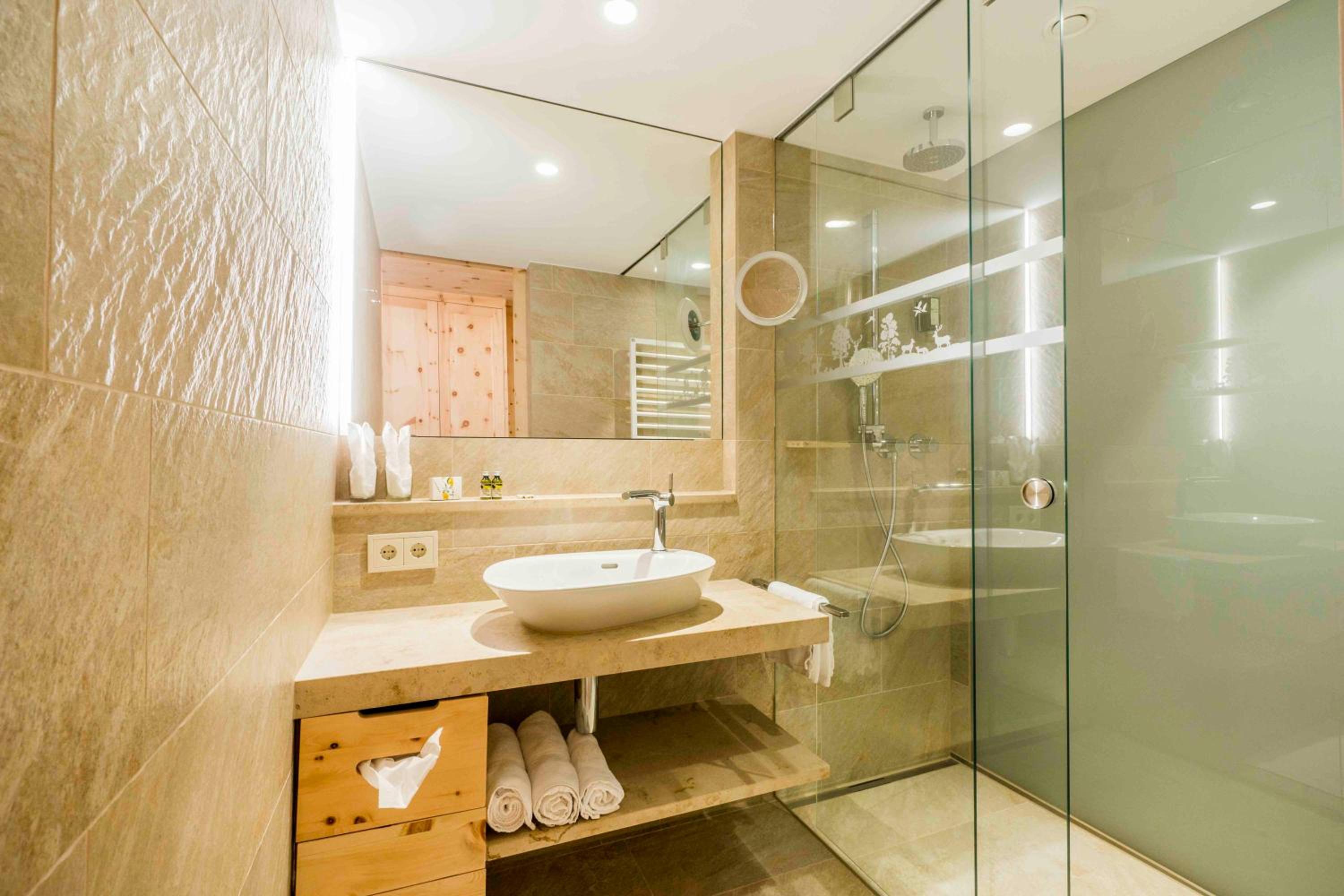 Superior Double Room - Photo 2