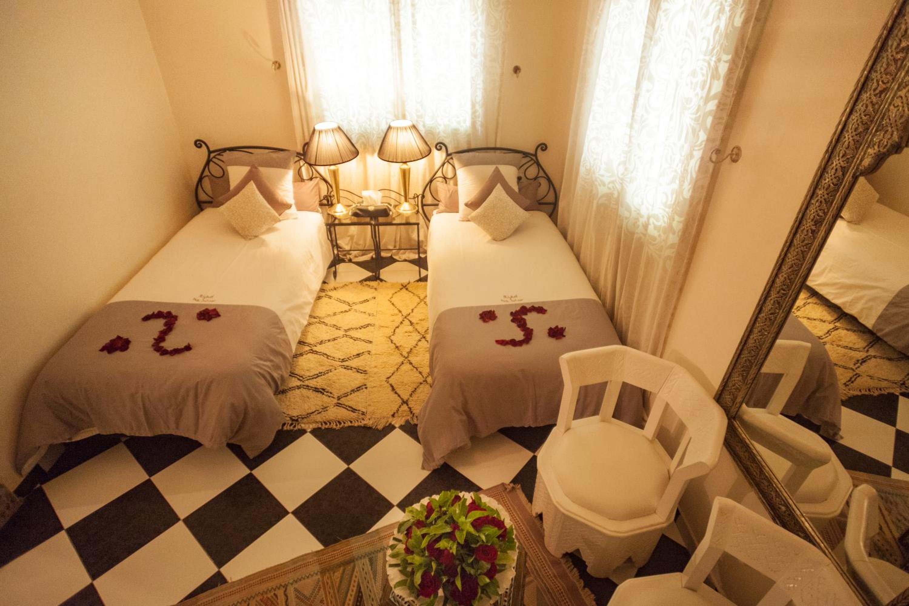 Superior Twin Room - Photo 3