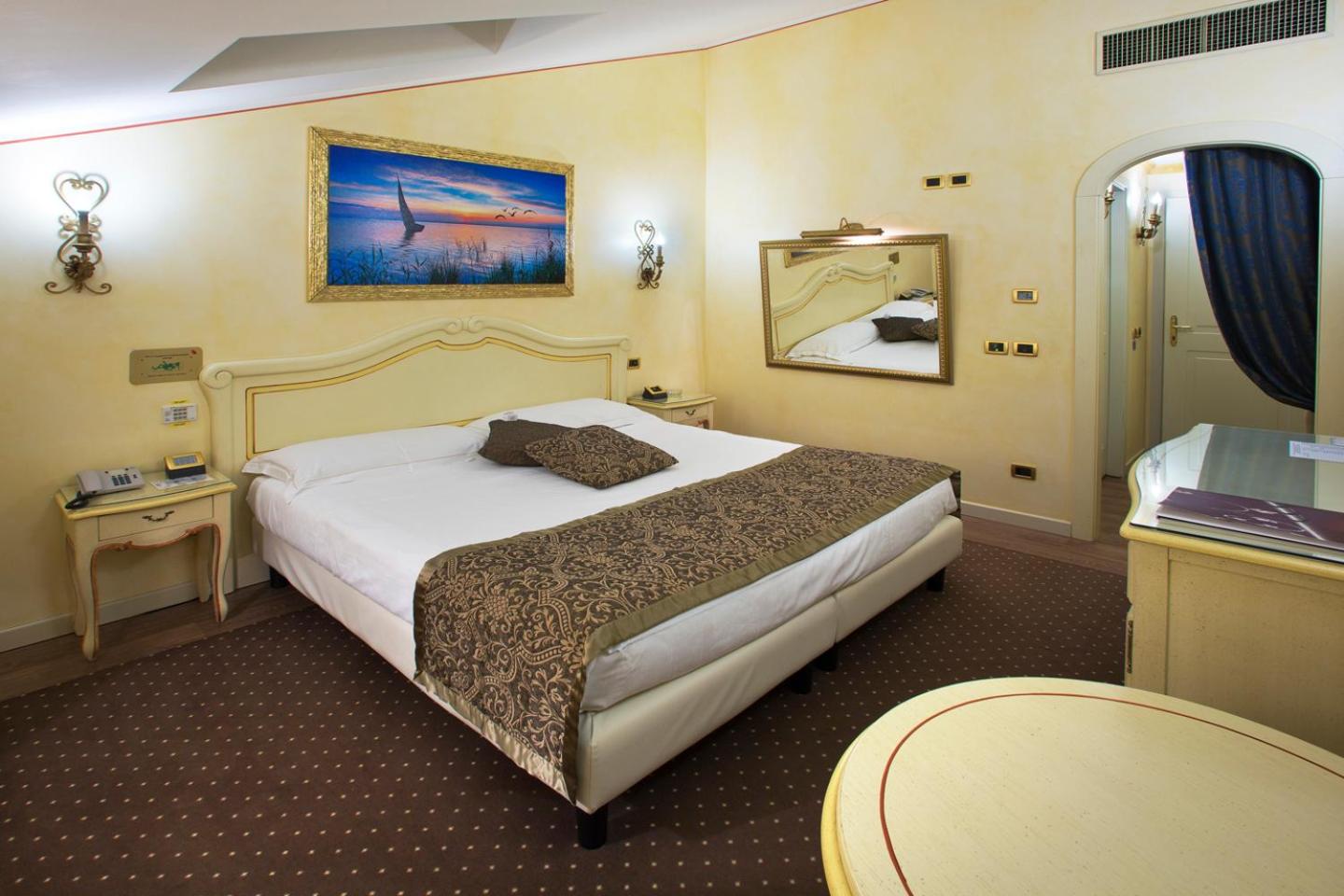Junior Double Room - Photo 3