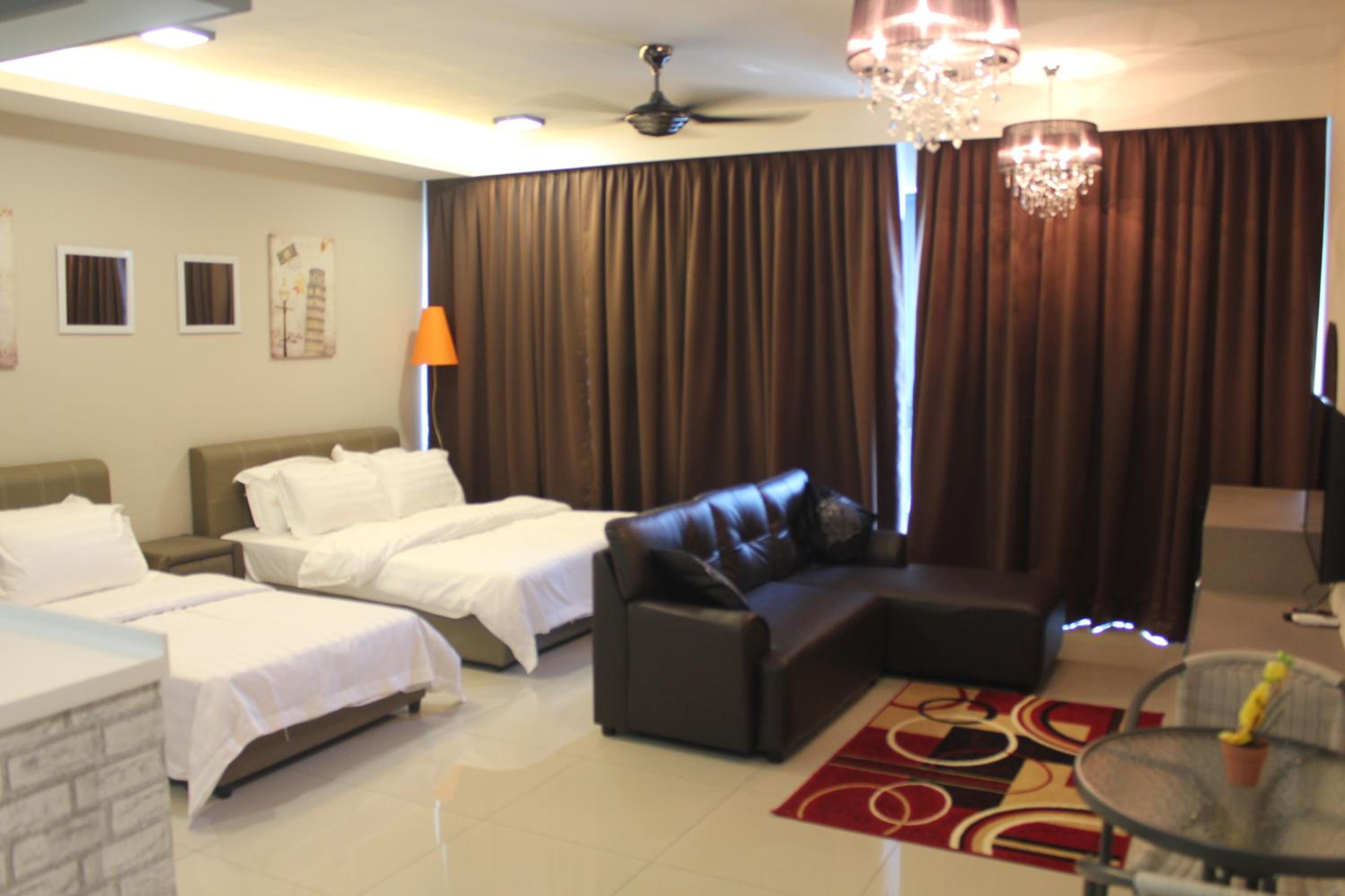 Deluxe Triple Room - Photo 3