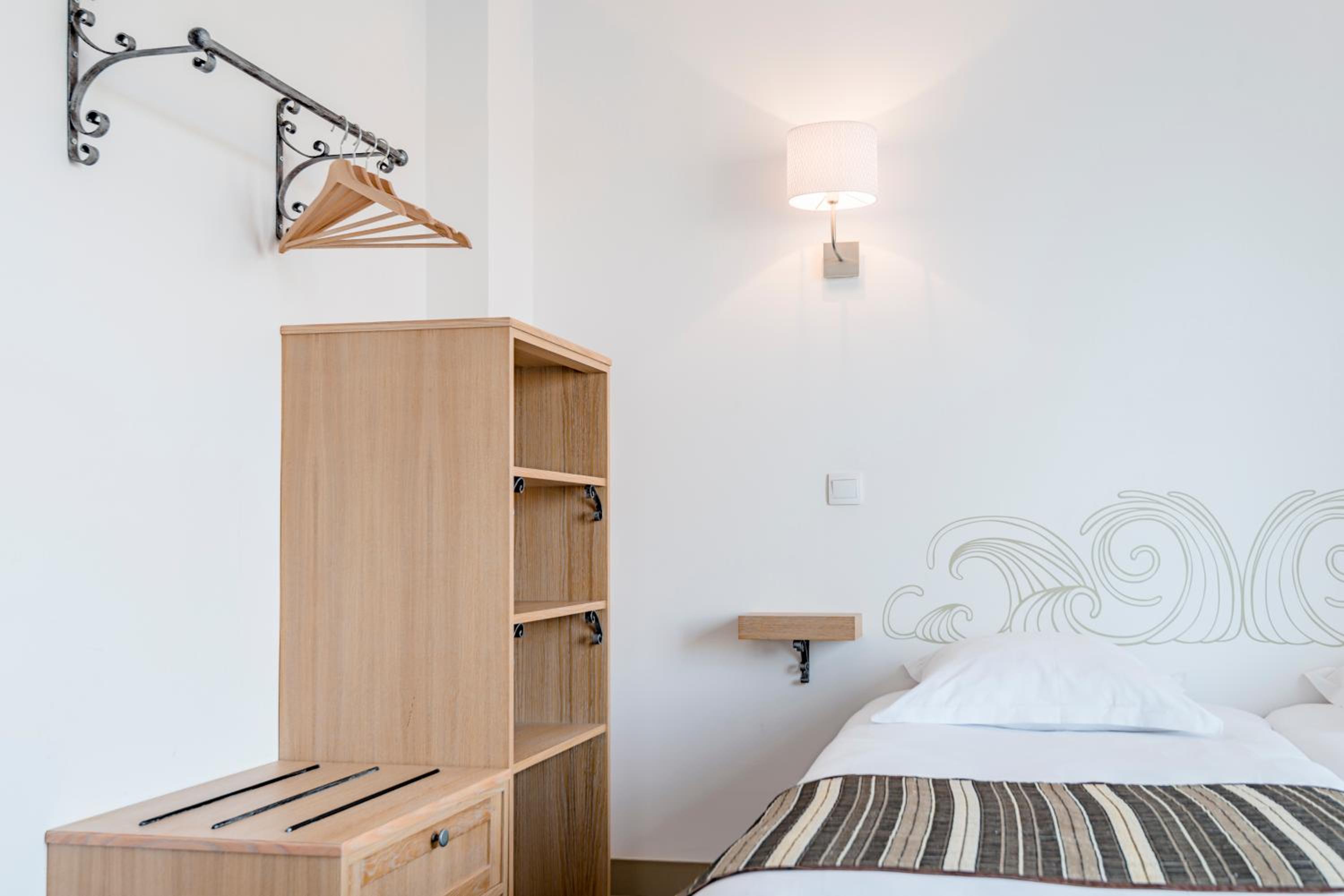 Ocean Twin Room - Photo 1