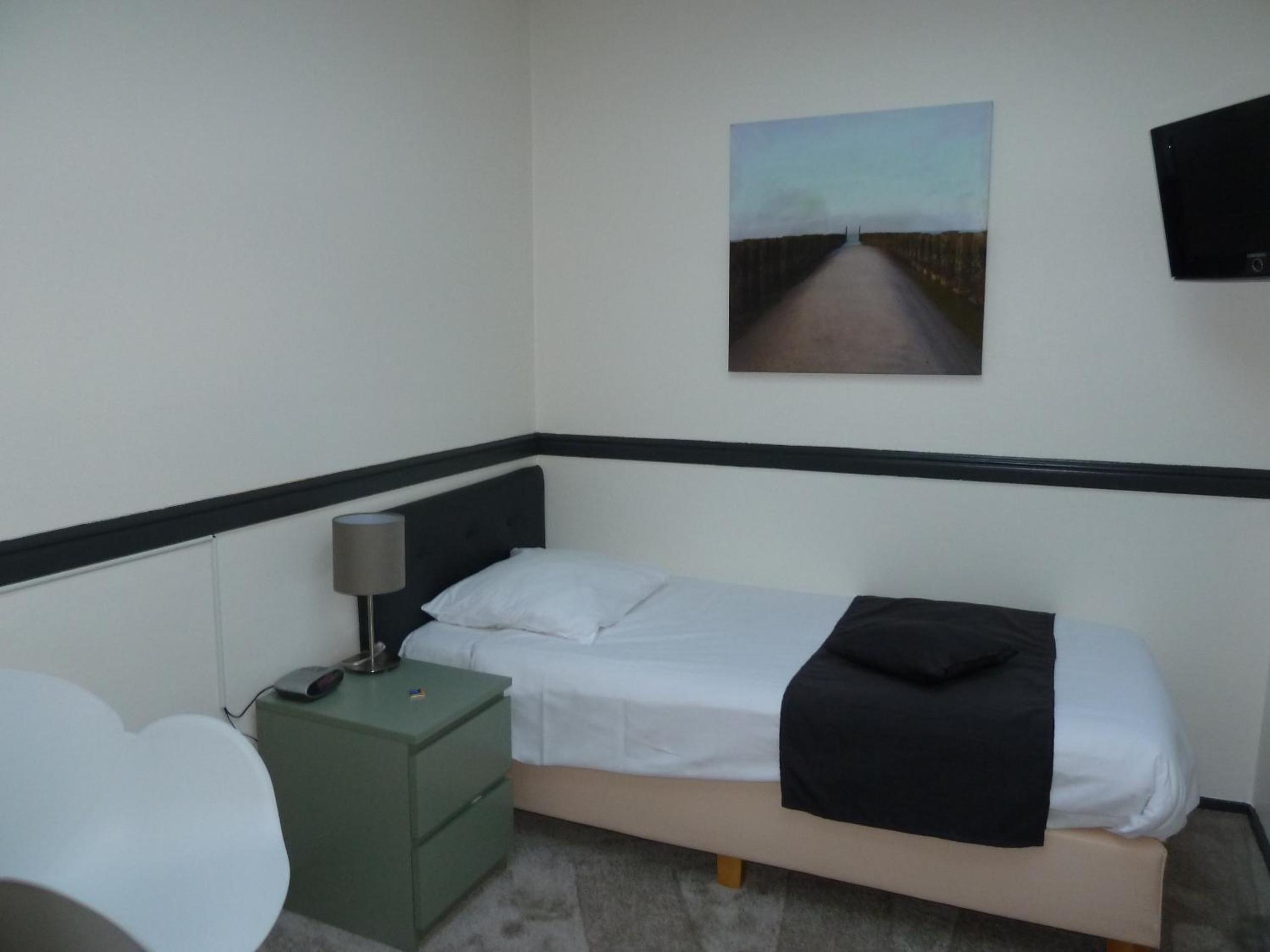 Standard Single Room photo 2